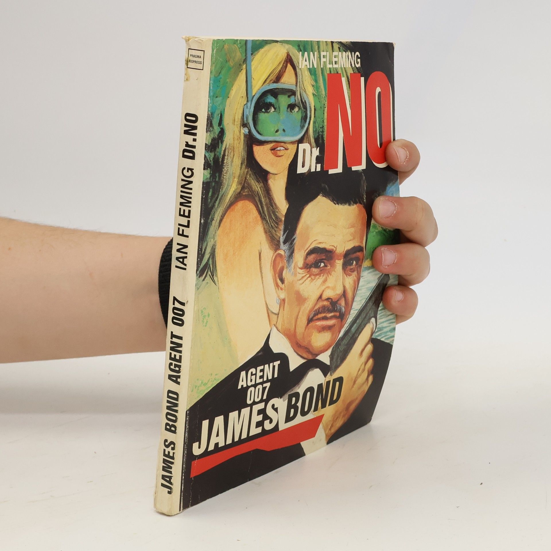 Ian Fleming Dr. No. James Bond - agent 007