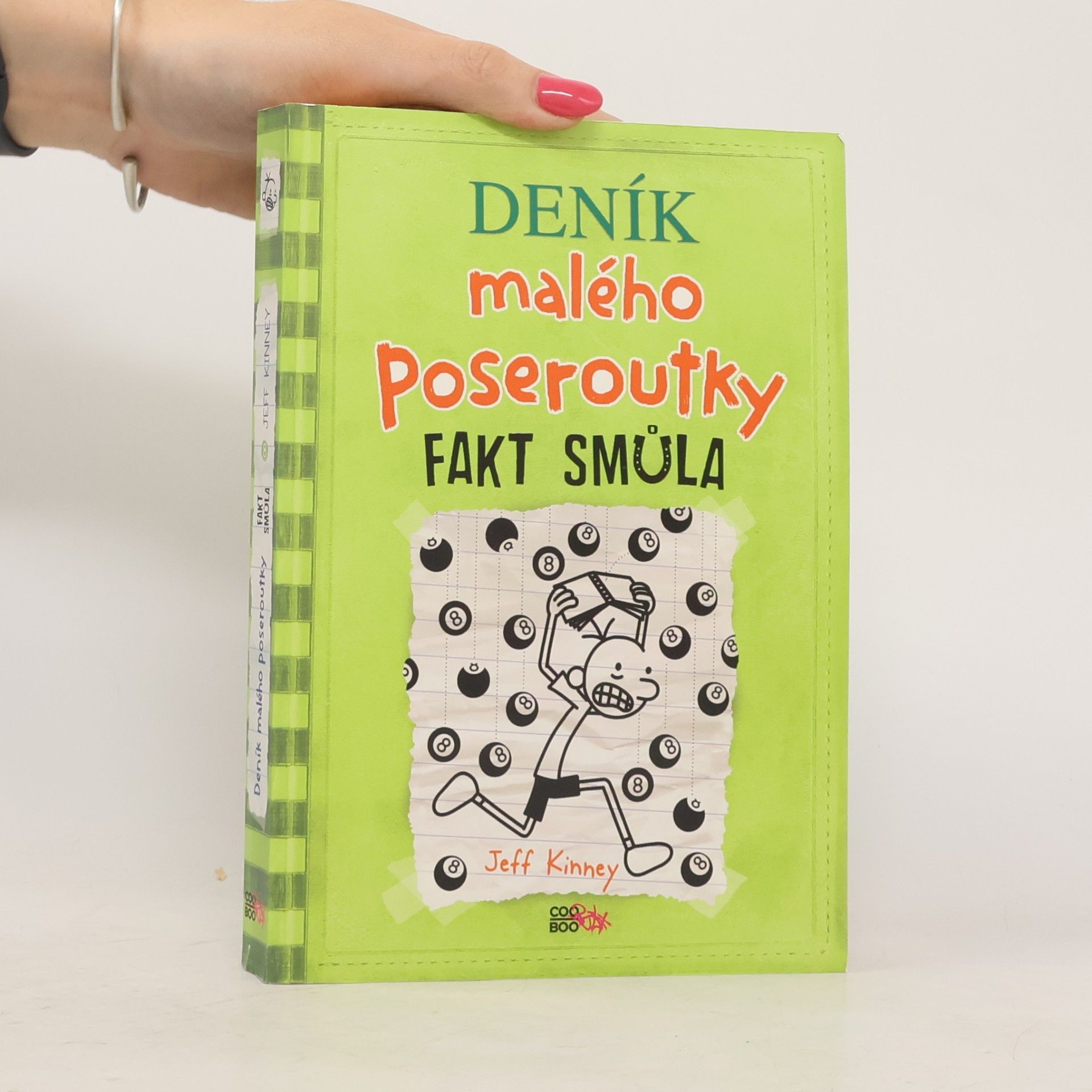 Jeff Kinney Deník malého poseroutky 8. Fakt smůla