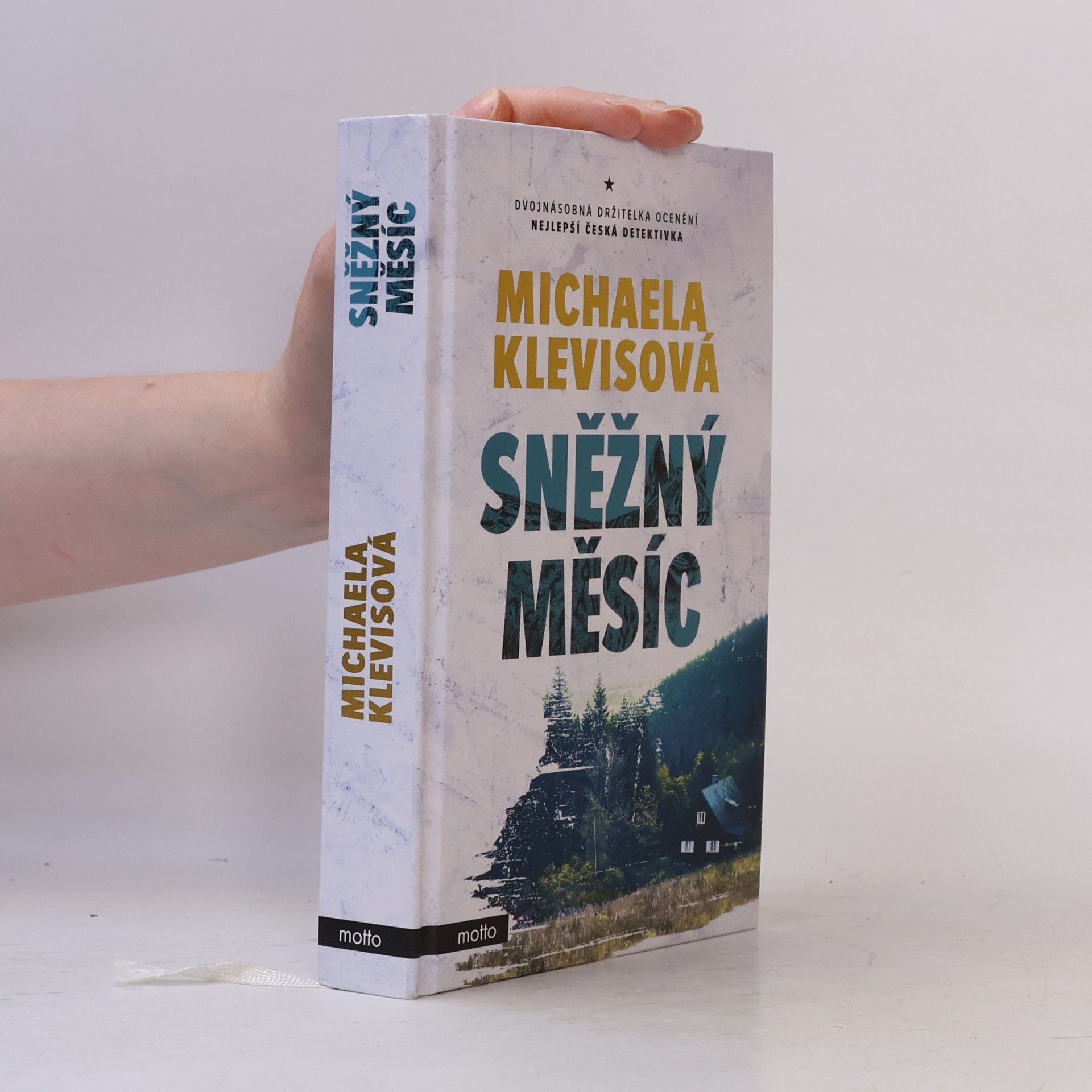 Michaela Klevisová Sněžný měsíc