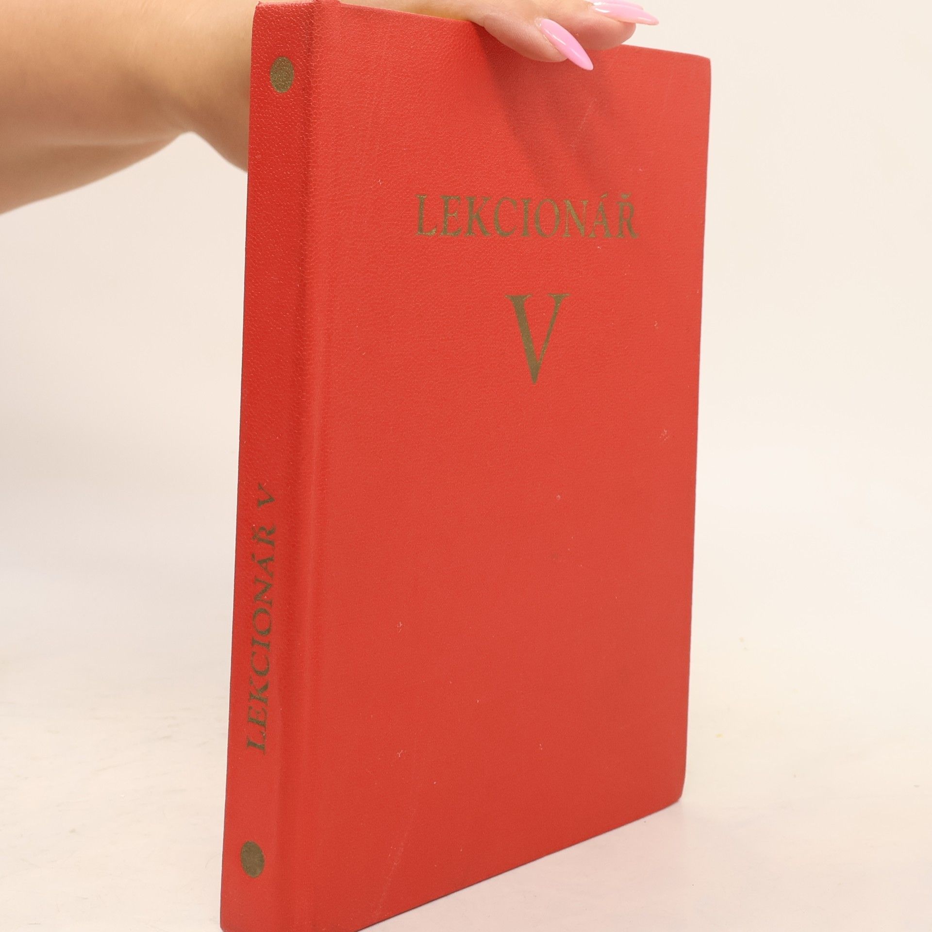 Various authors Lekcionář V