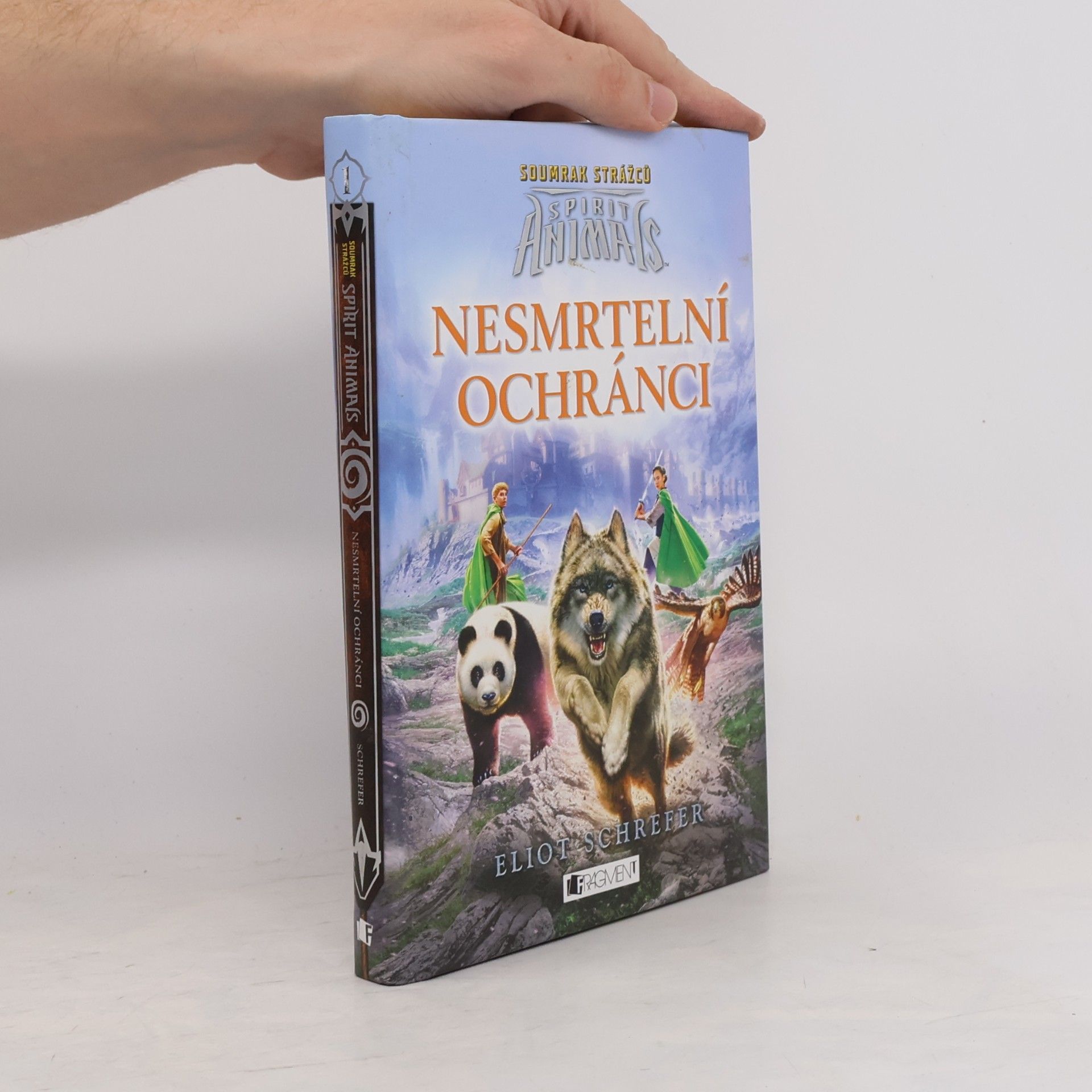 Eliot Schrefer Nesmrtelní ochránci
