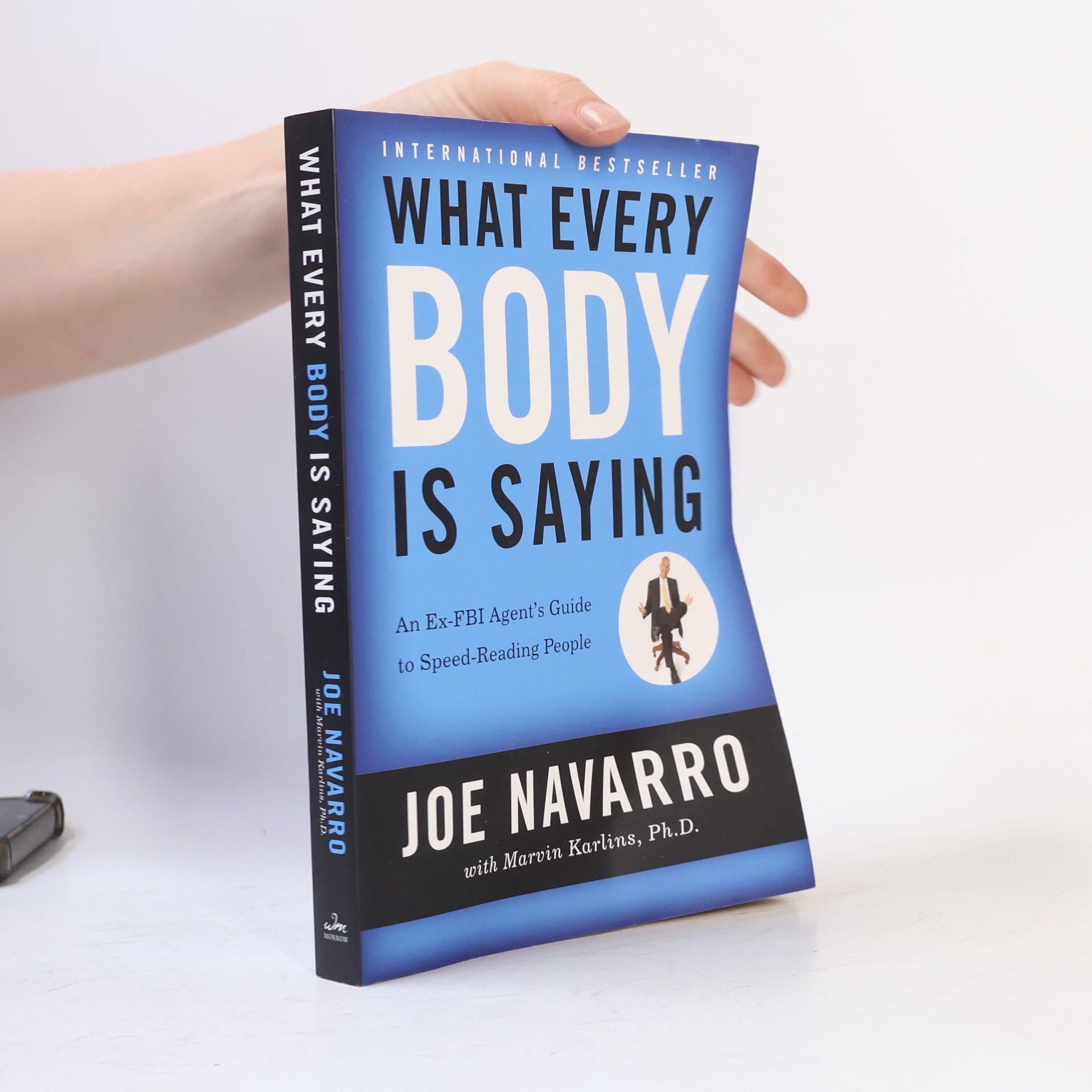 Joe Navarro What Every Body is Saying