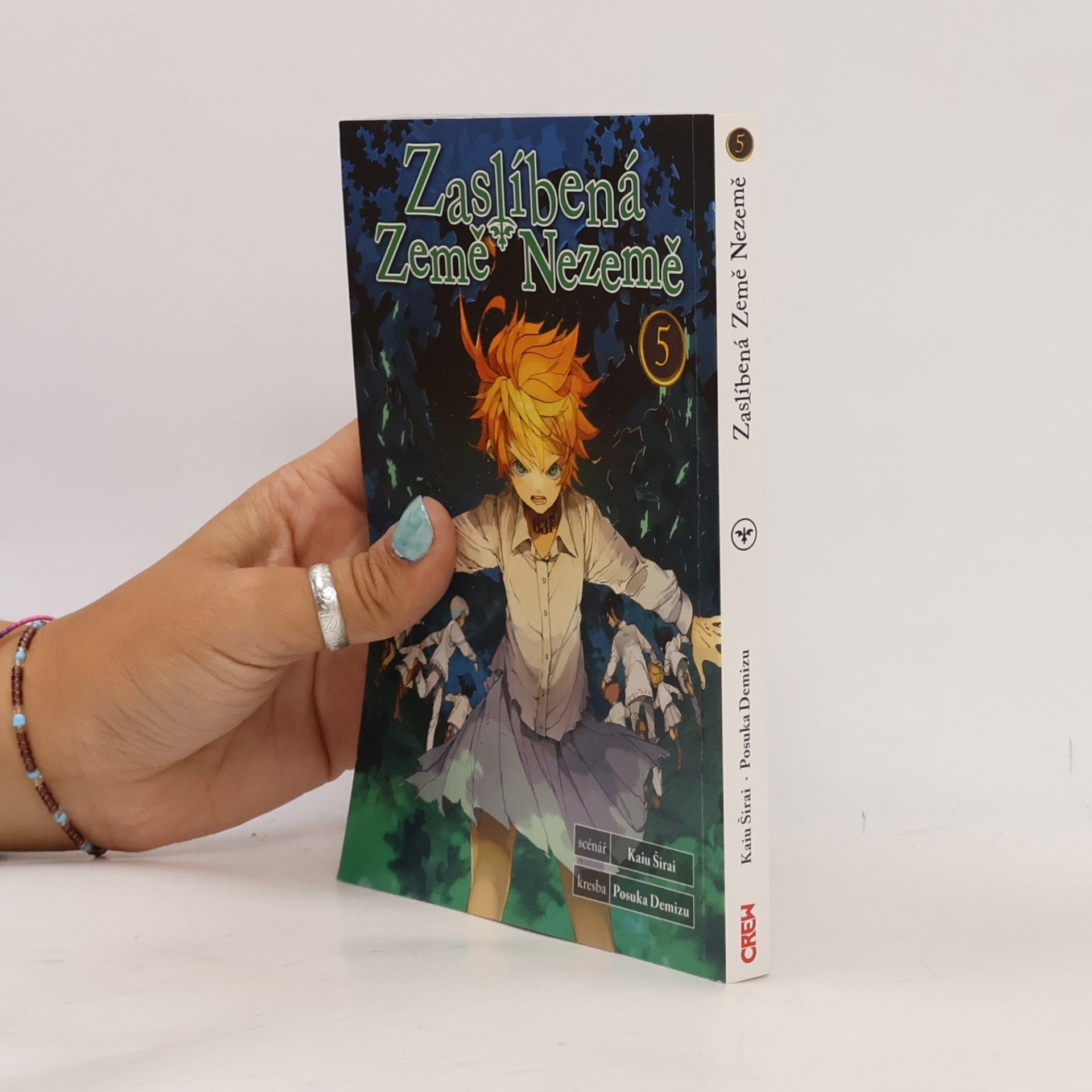 Kaiu Shirai Zaslíbená Země Nezemě 5
