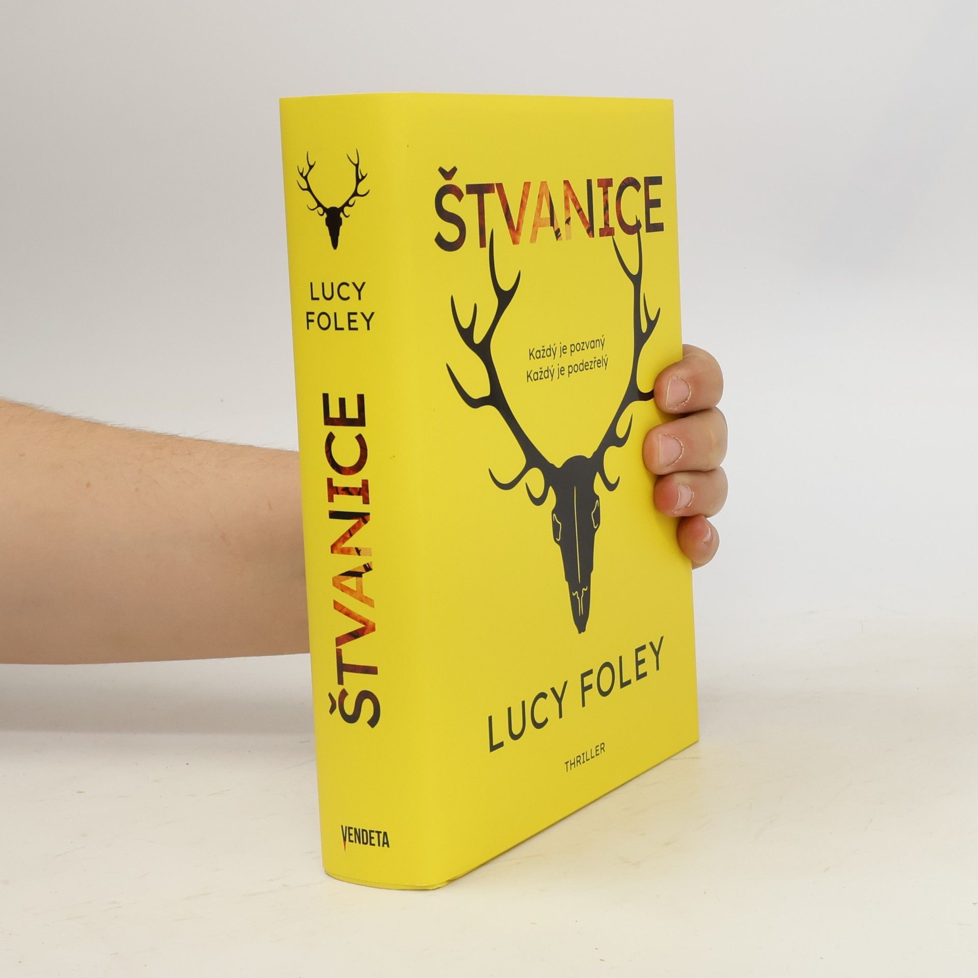 Lucy Foley Štvanice