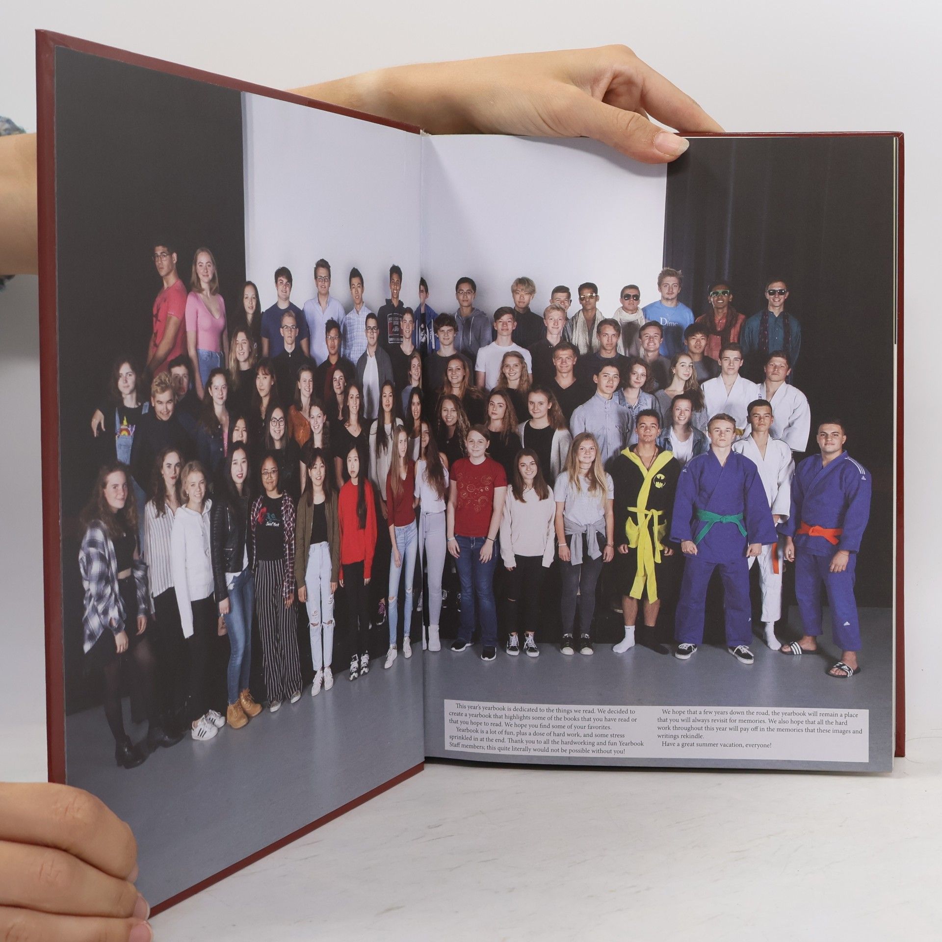 kolektiv International School of Prague 2017-2018