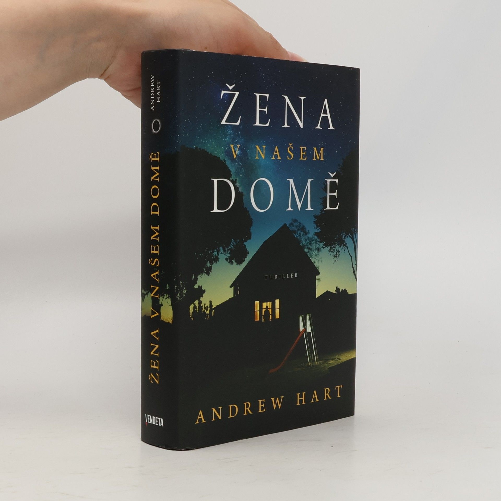 A. J. Hartley Žena v našem domě