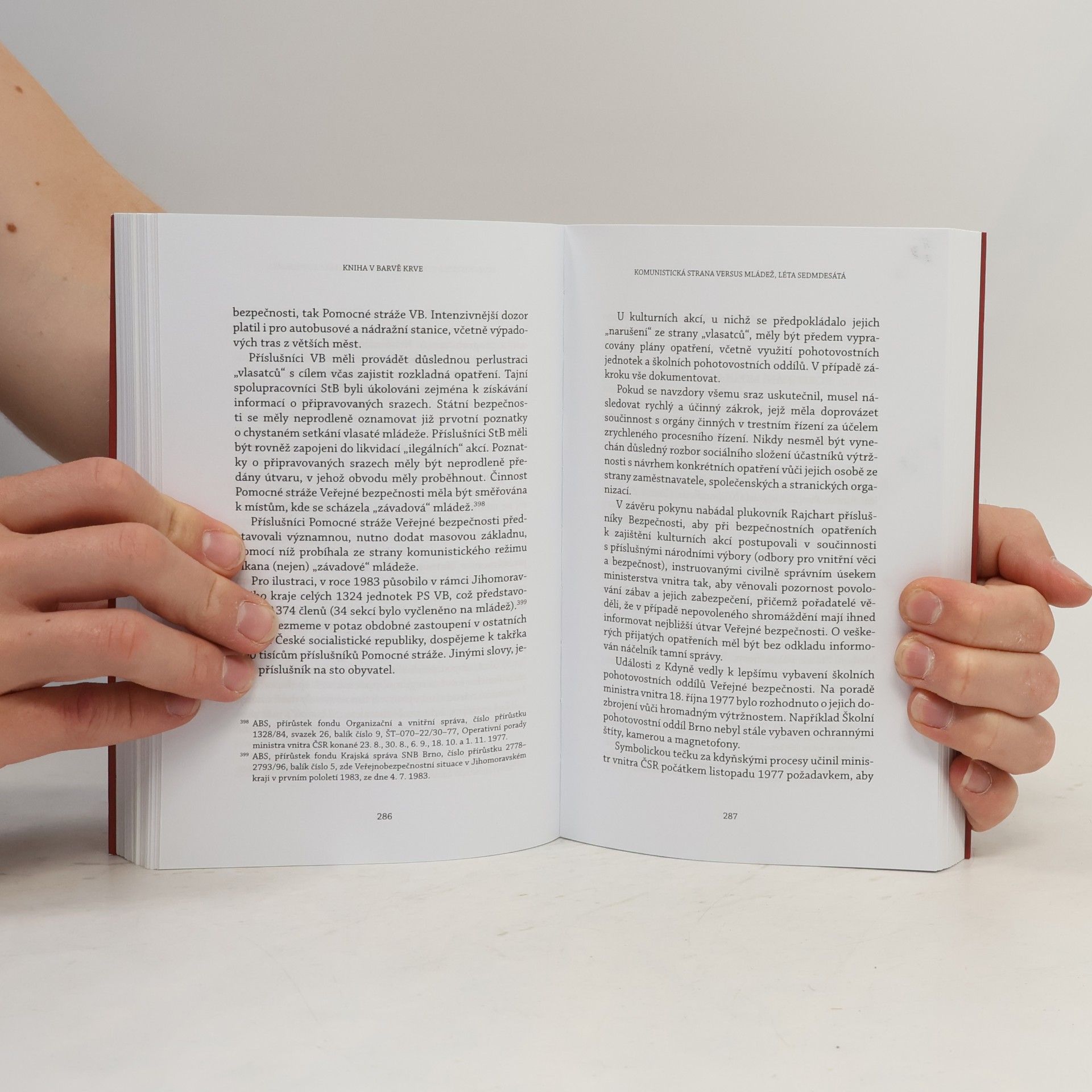 Ladislav Kudrna Kniha v barvě krve : násilí komunistického režimu vůči (proto)undergroundu