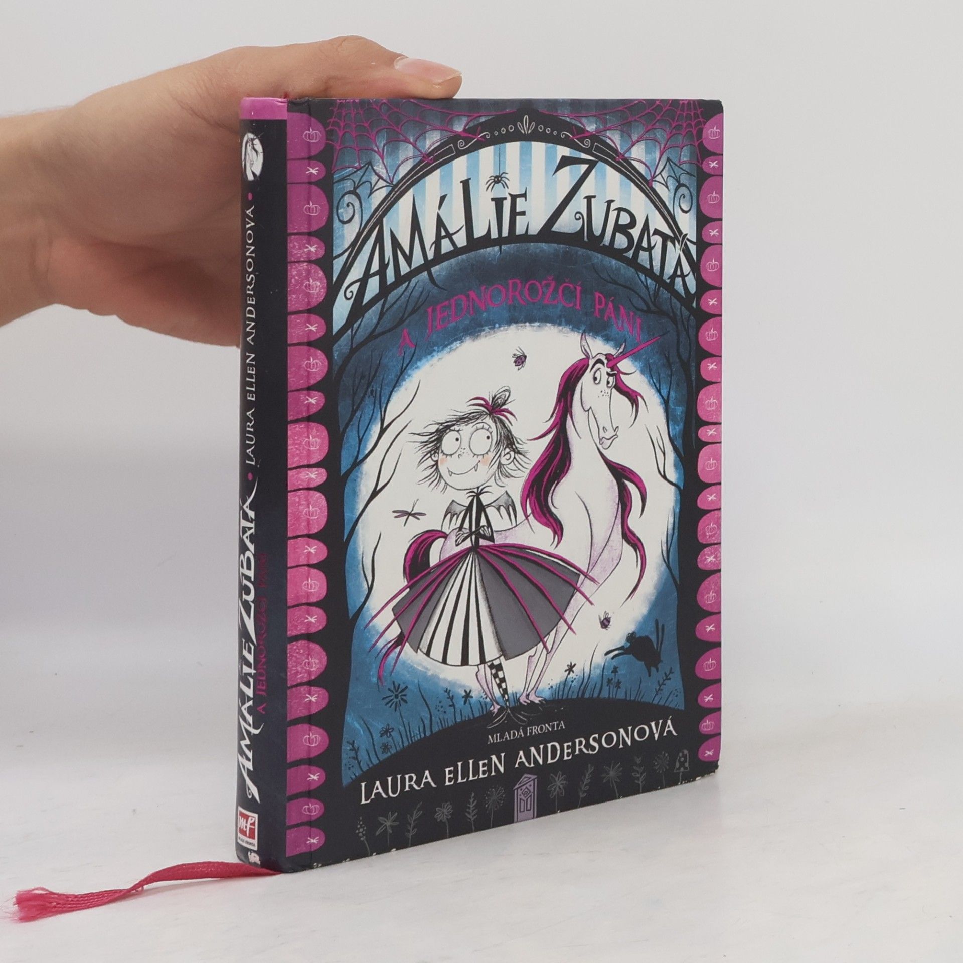 Laura Ellen Anderson Amálie Zubatá a jednorožčí páni