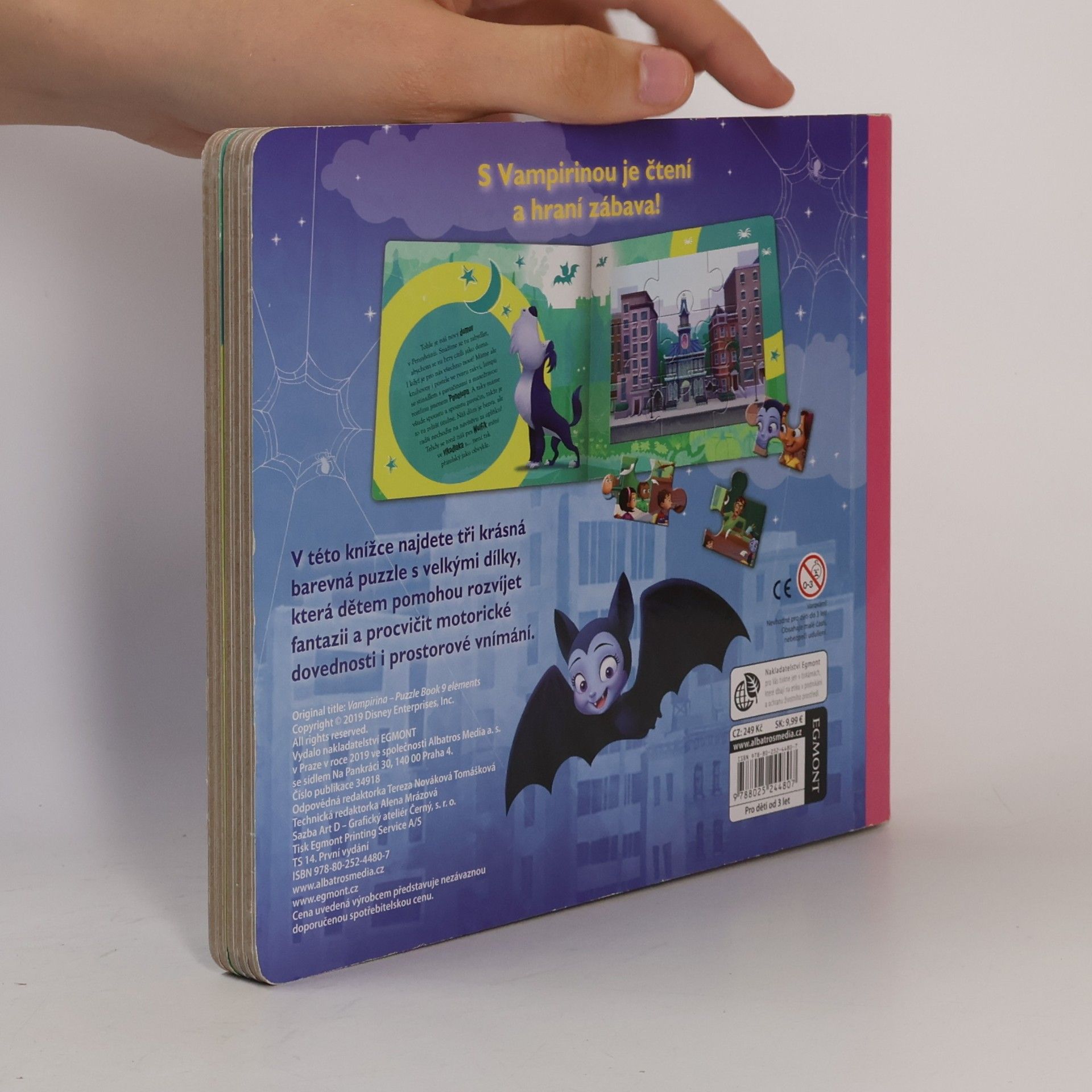 Autorenkollektiv Vampirina : kniha s překvapením Vampirina - kniha s překvapením Seznamte se s malou upírkou Vampirinou