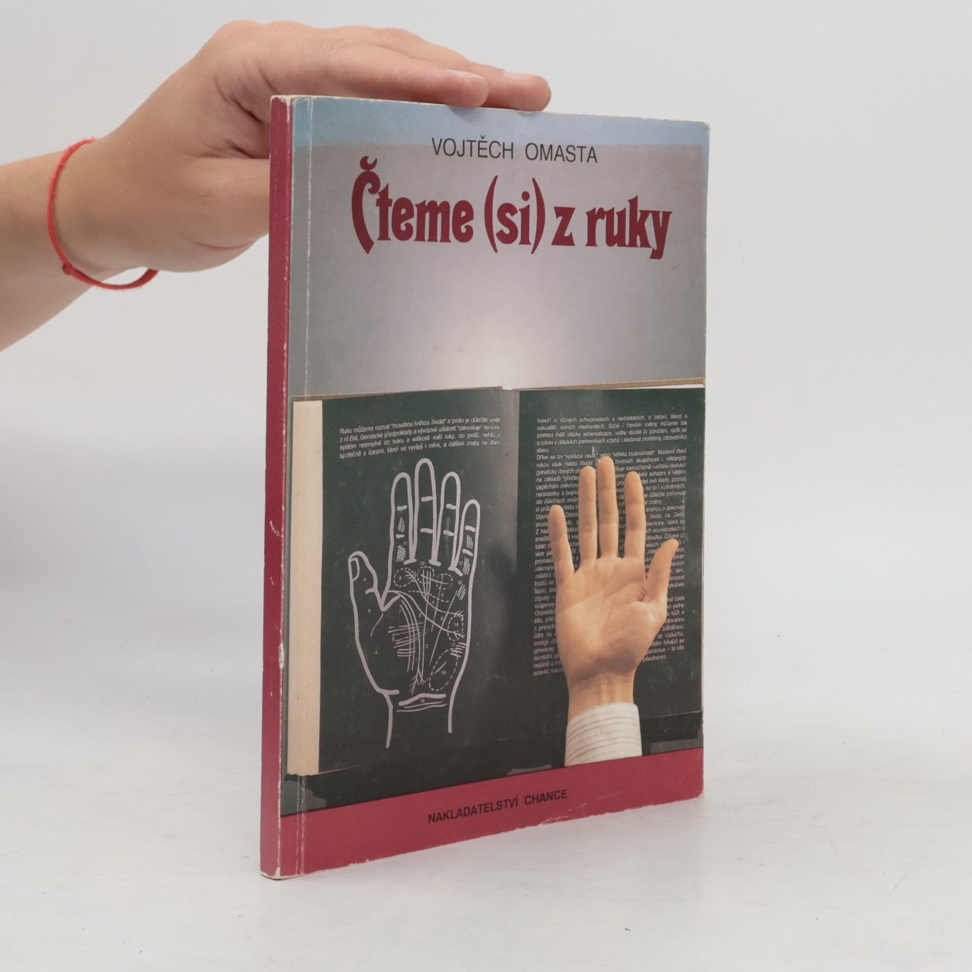 Vojtěch Omasta Čteme (si) z ruky