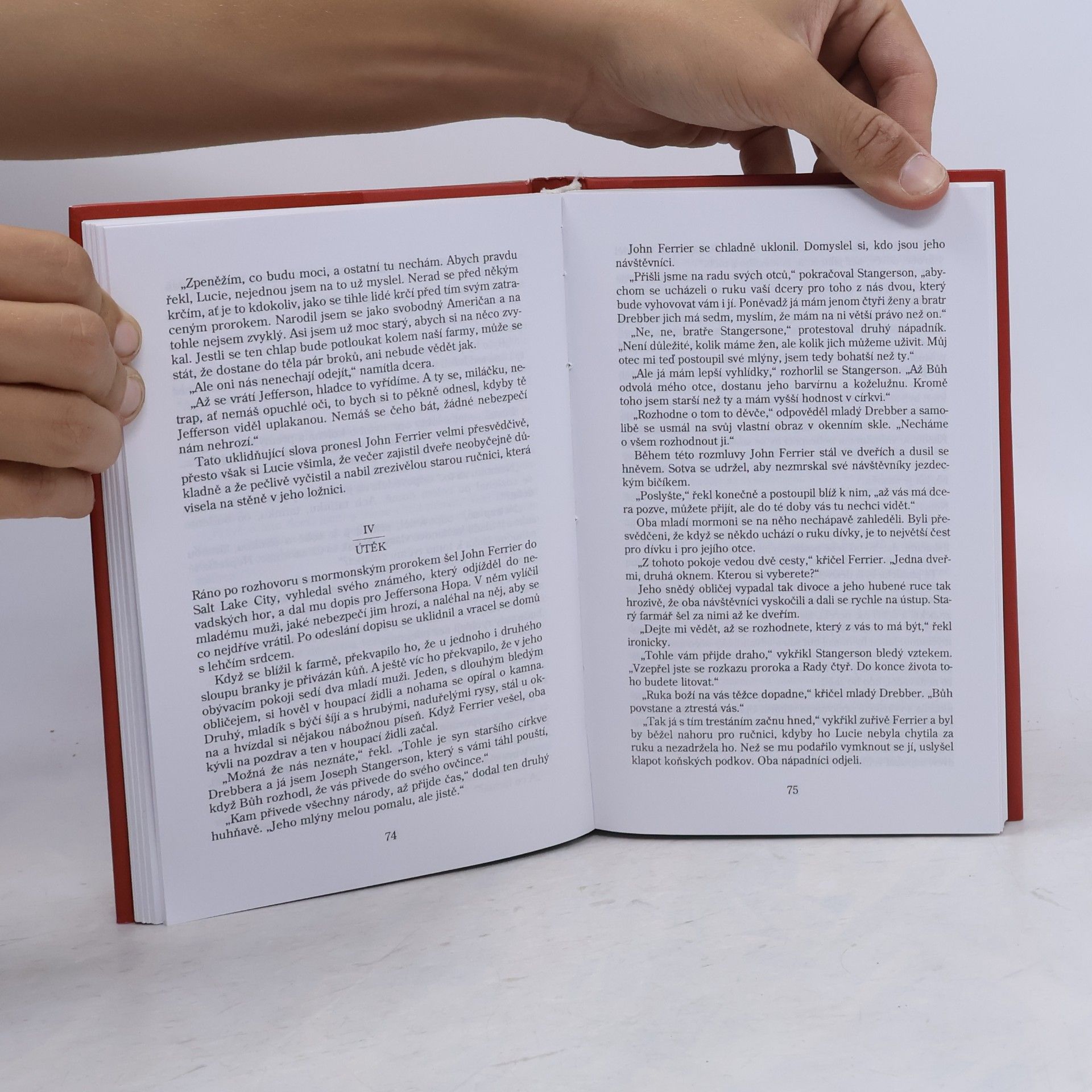 Arthur Conan Doyle Studie v šarlatové ; Podpis čtyř