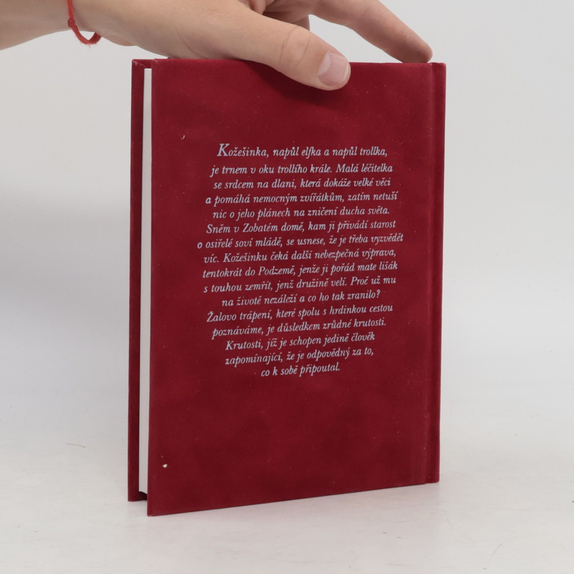 Isobelle Carmody Legenda o Kožešince 2, Lišák Žal