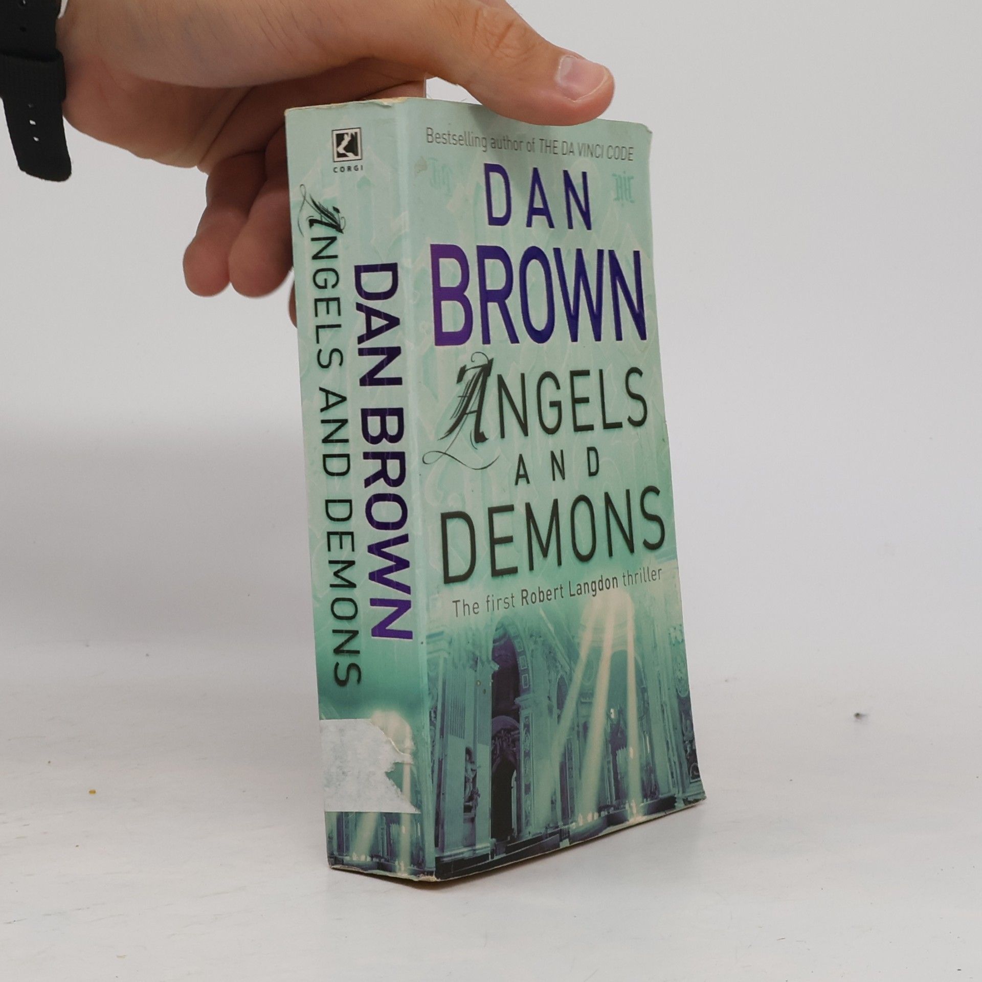Dan Brown Angels and Demons