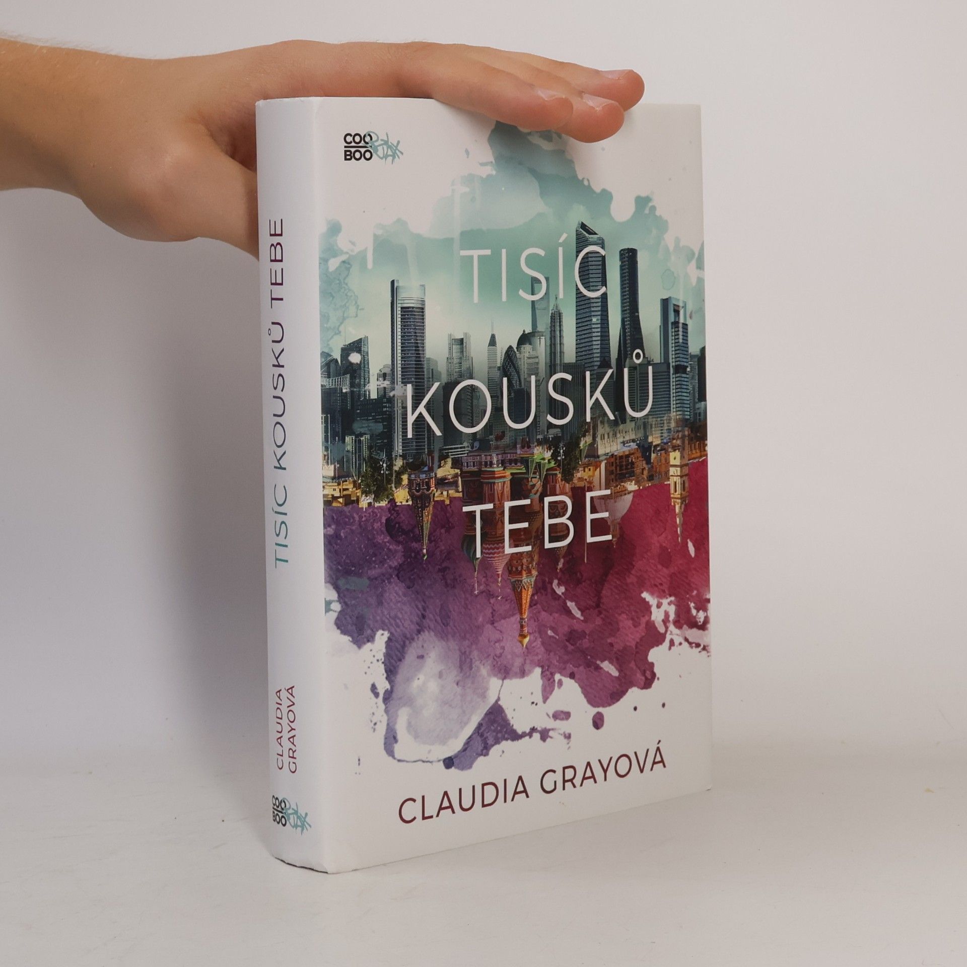 Claudia Gray Tisíc kousků tebe