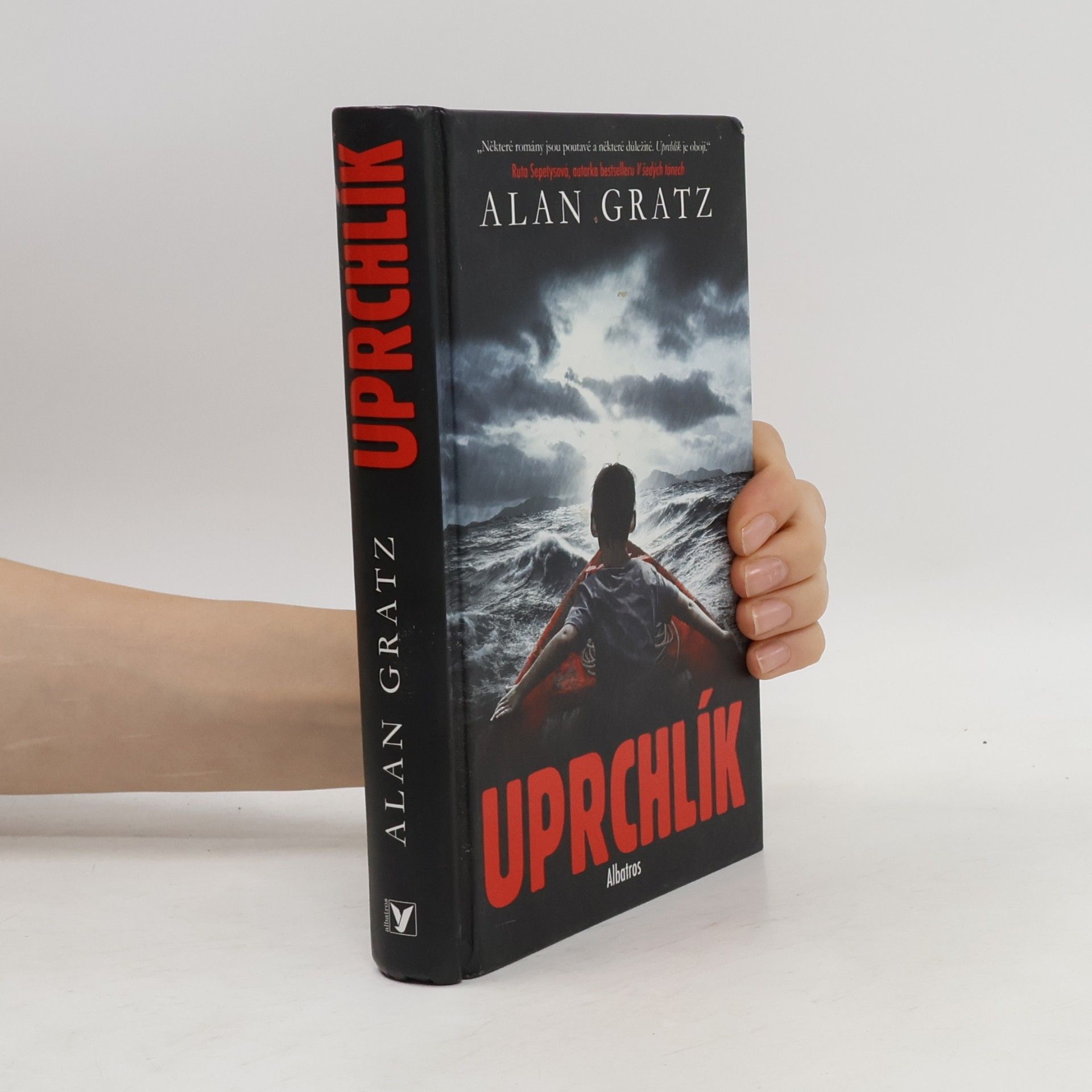 Alan Gratz Uprchlík