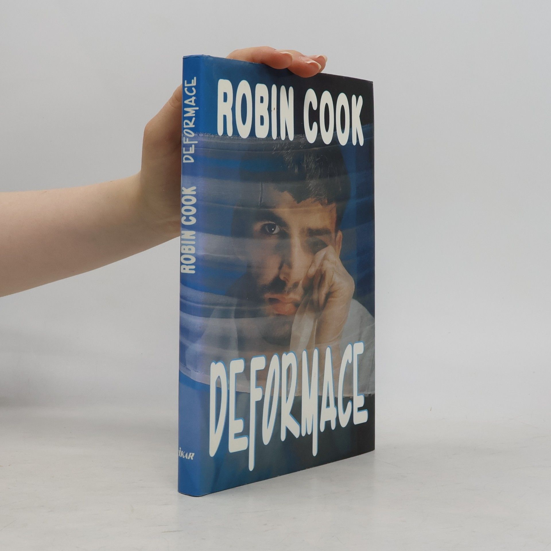 Robin Cook Deformace