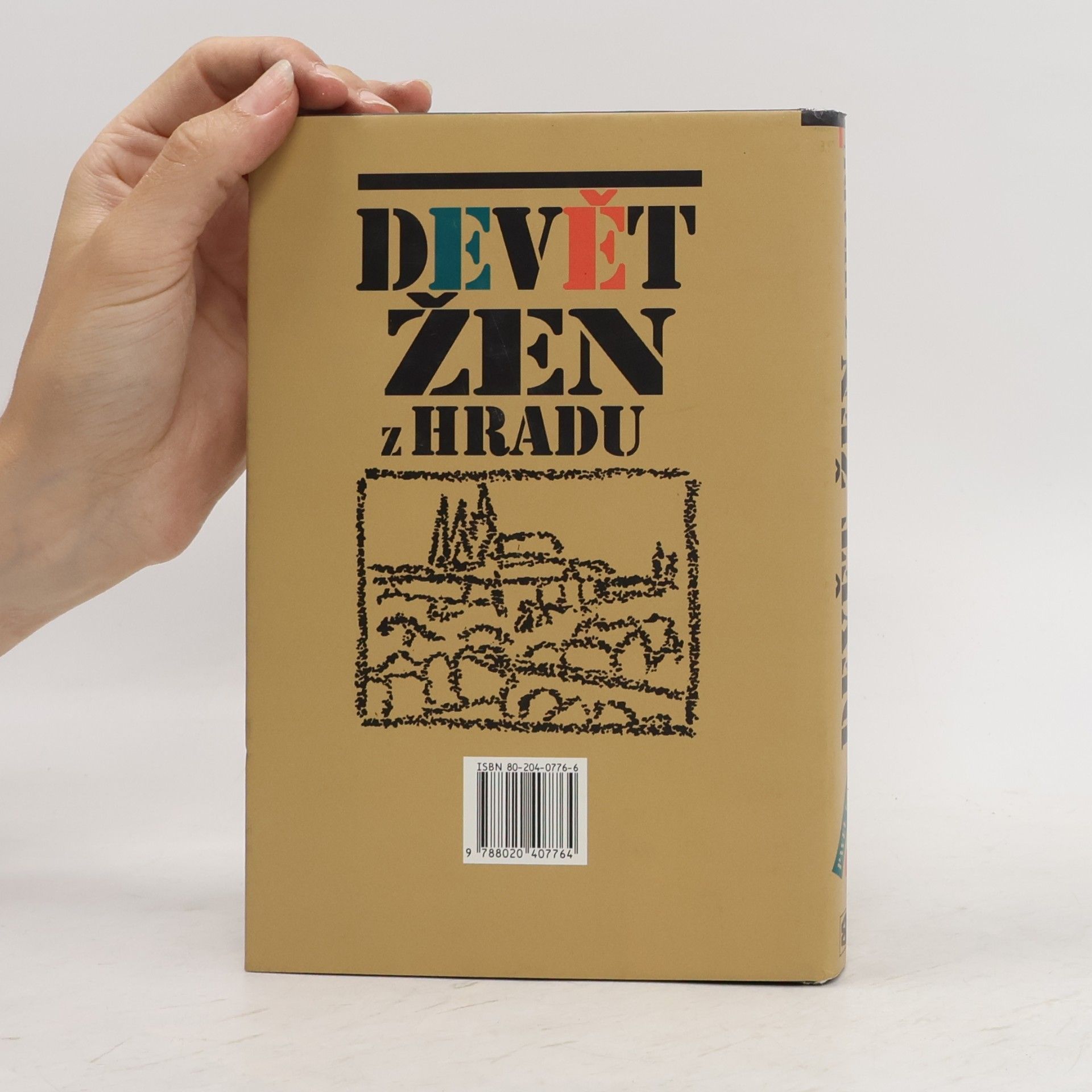 Pavel Kosatík Devět žen z Hradu