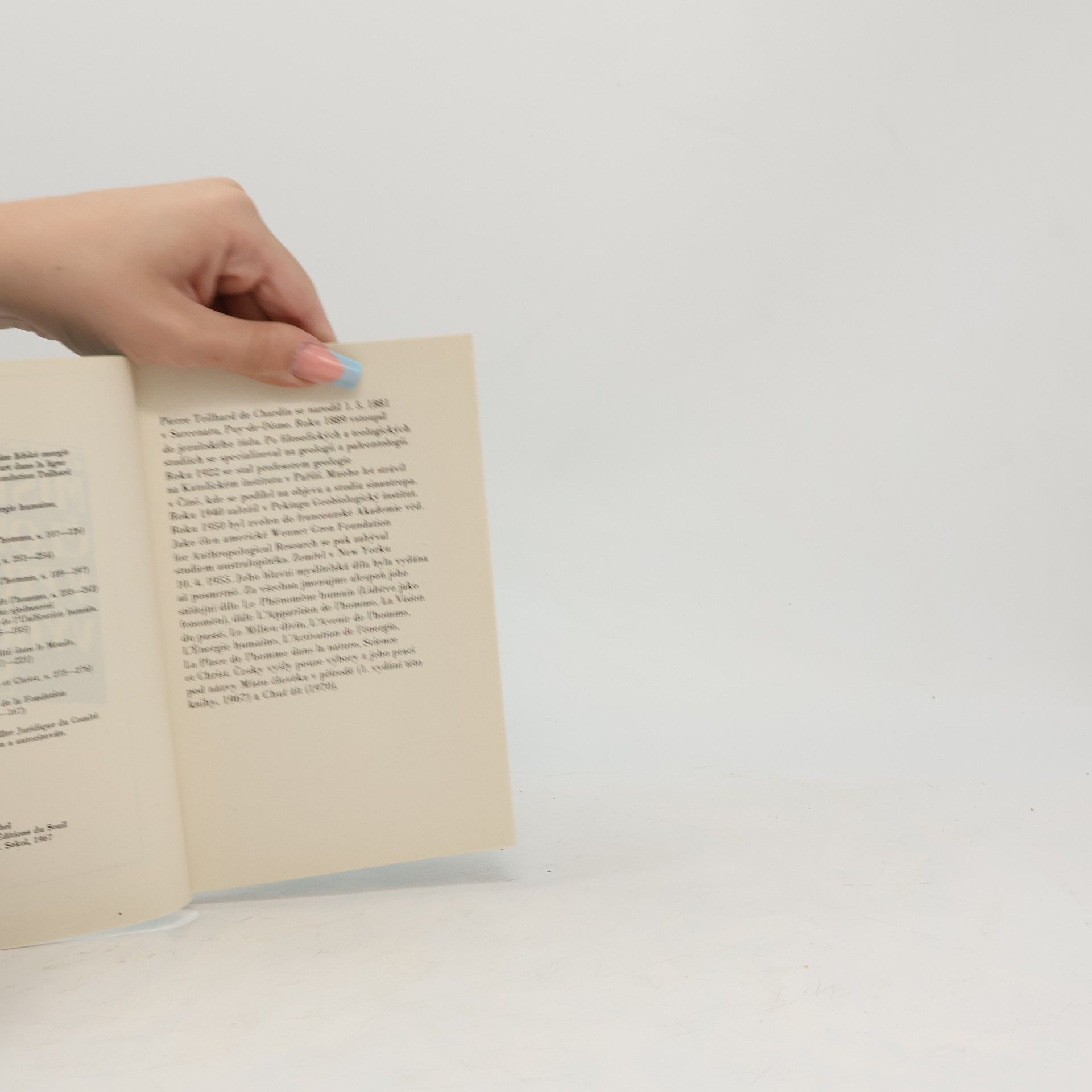 Pierre Teilhard de Chardin Místo člověka v přírodě: Výbor studií