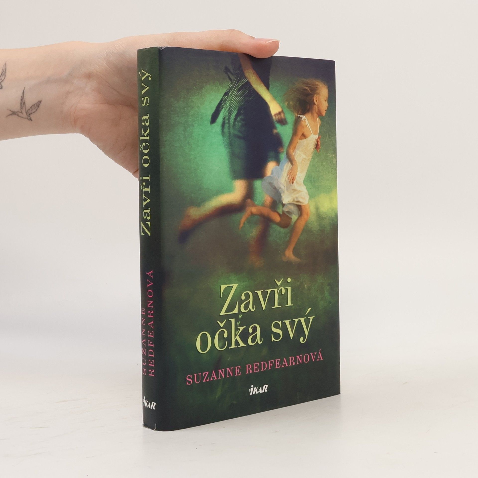 Suzanne Redfearn Zavři očka svý