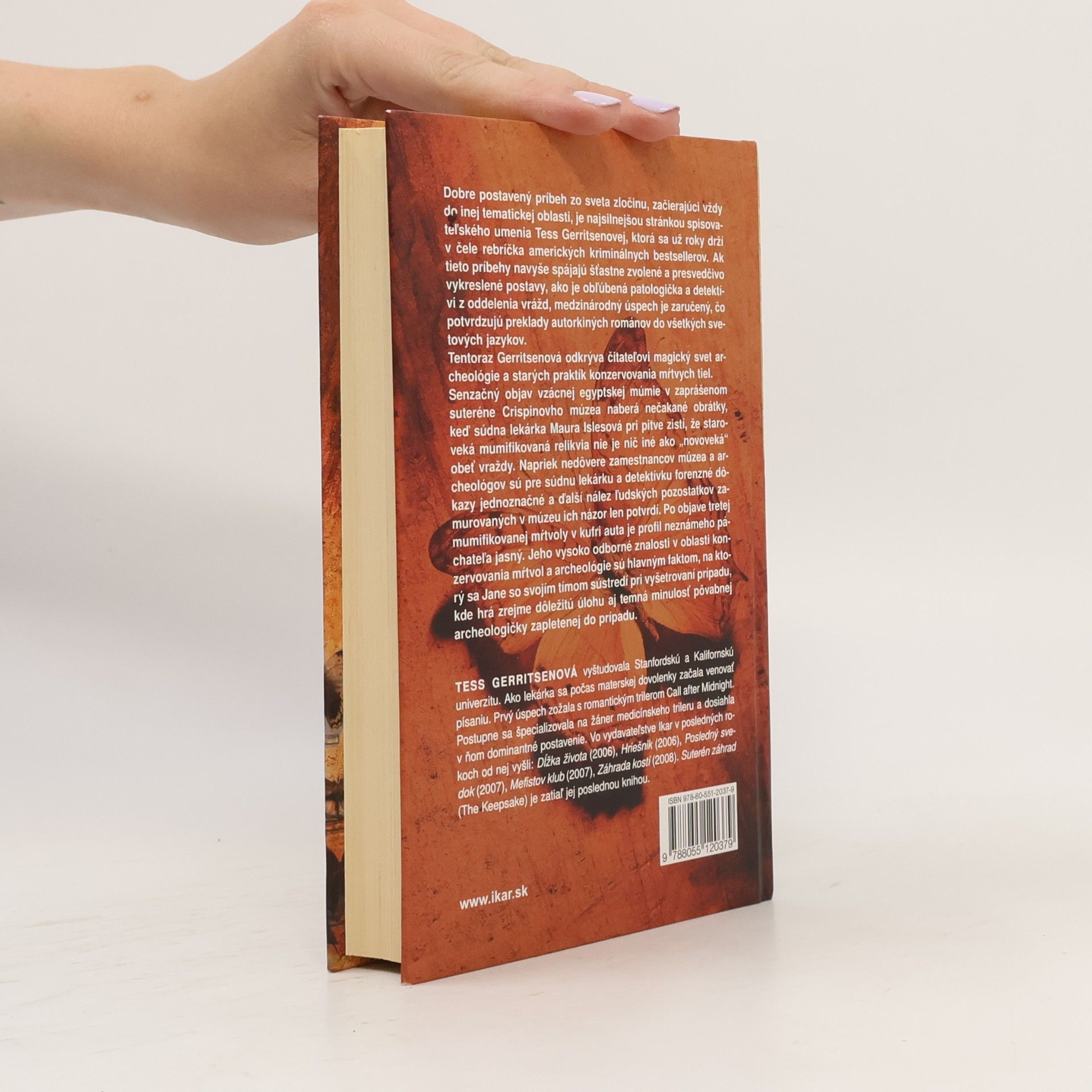 Tess Gerritsen Suterén záhad