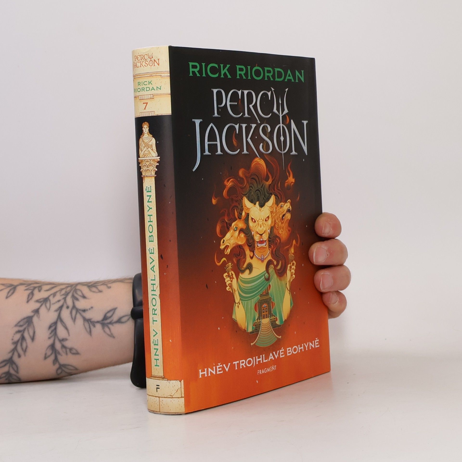 Rick Riordan Percy Jackson. Hněv trojhlavé bohyně