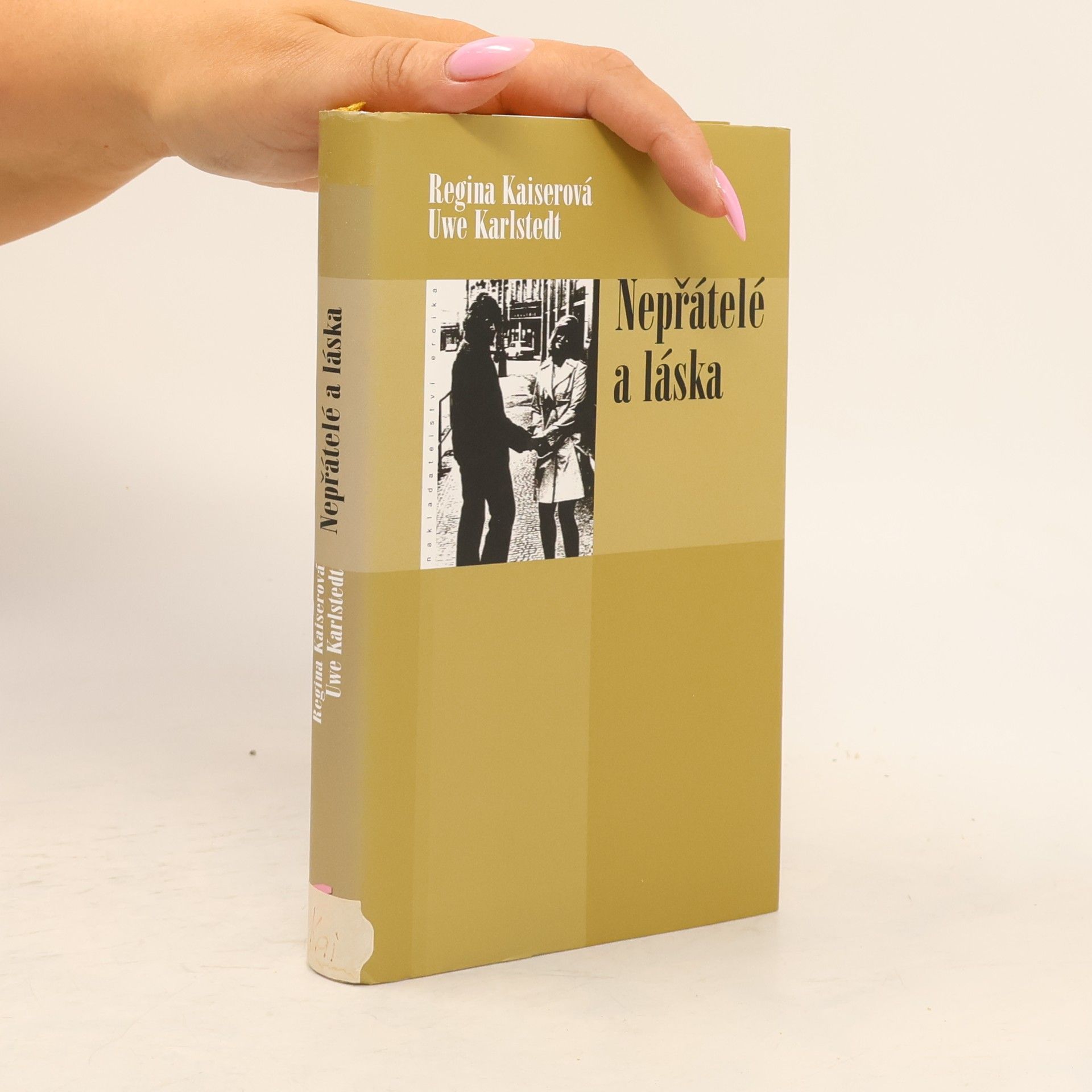 Uwe Karlstedt Nepřátelé a láska