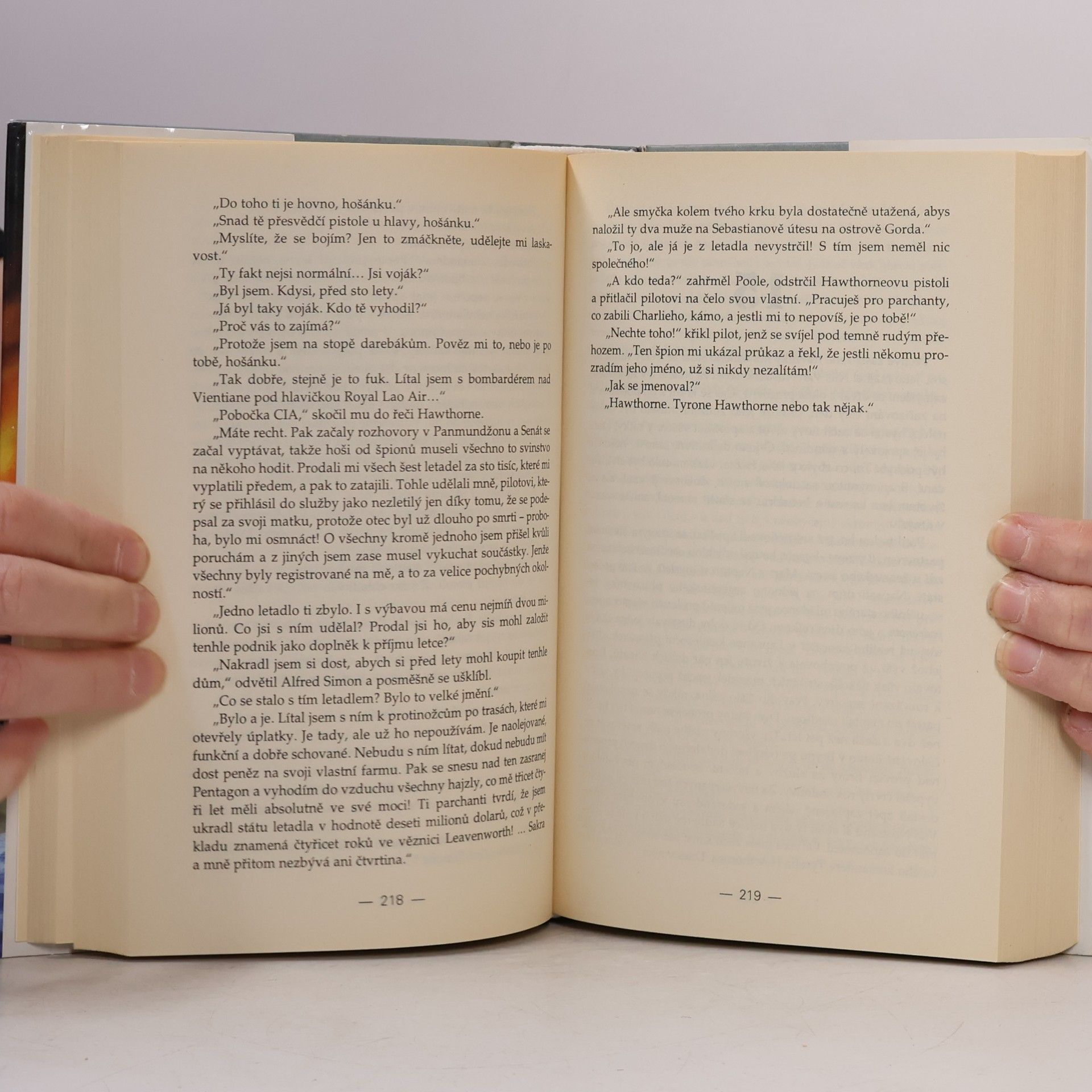 Robert Ludlum Spiknutí škorpionů