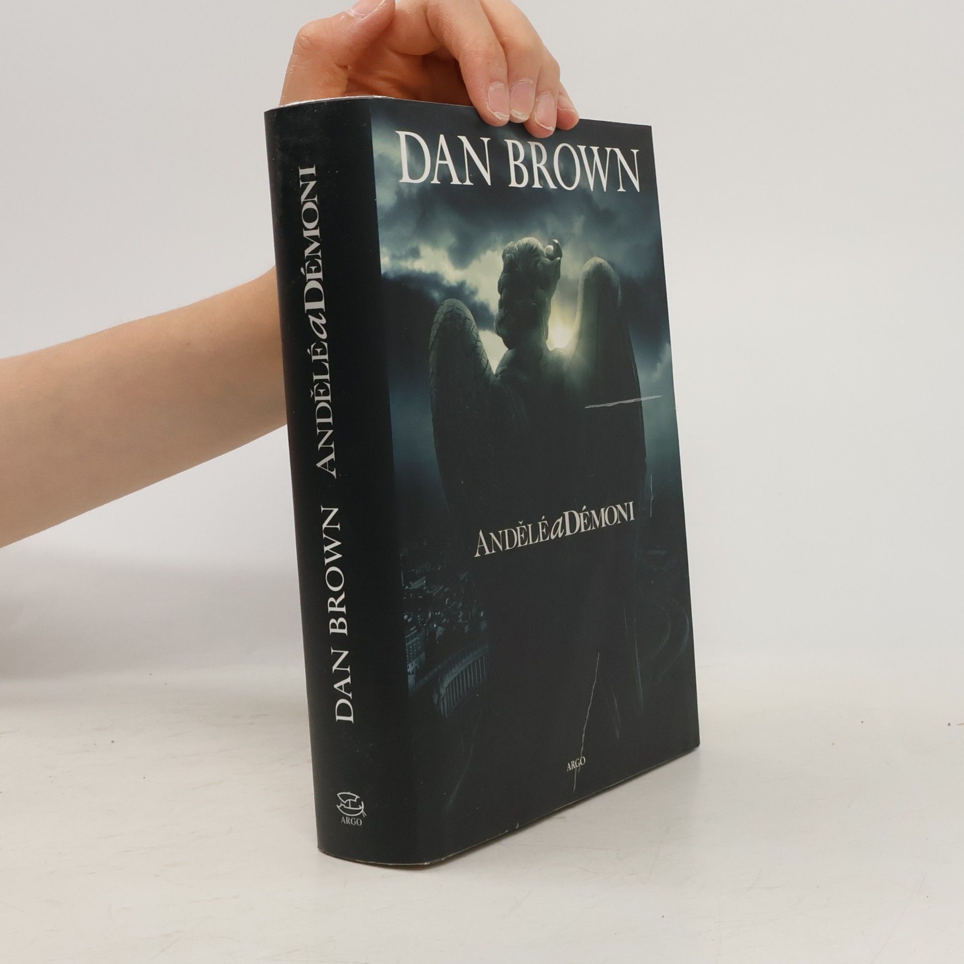 Dan Brown Andělé a démoni