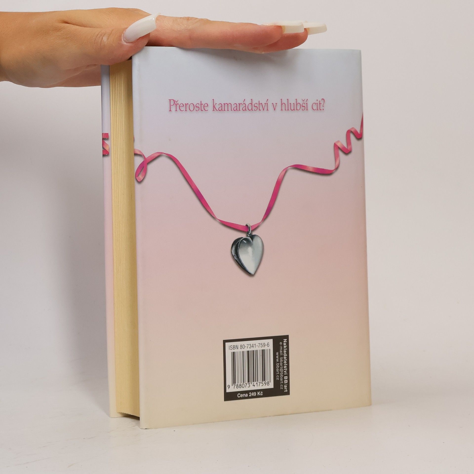 Cecelia Ahern Kde končí duha
