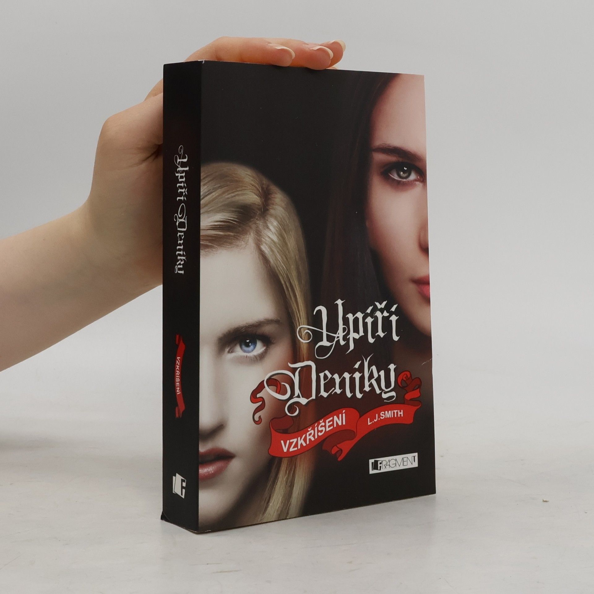 L. J. Smithová  Upíří deníky. Vzkříšení