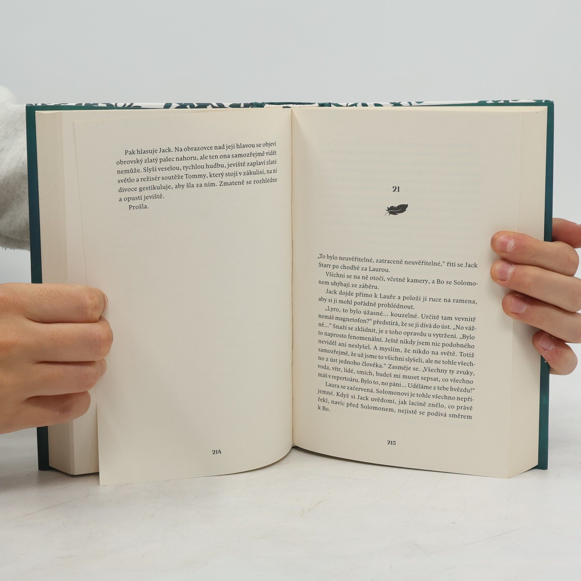 Cecelia Ahern Dívka zvaná Lyra