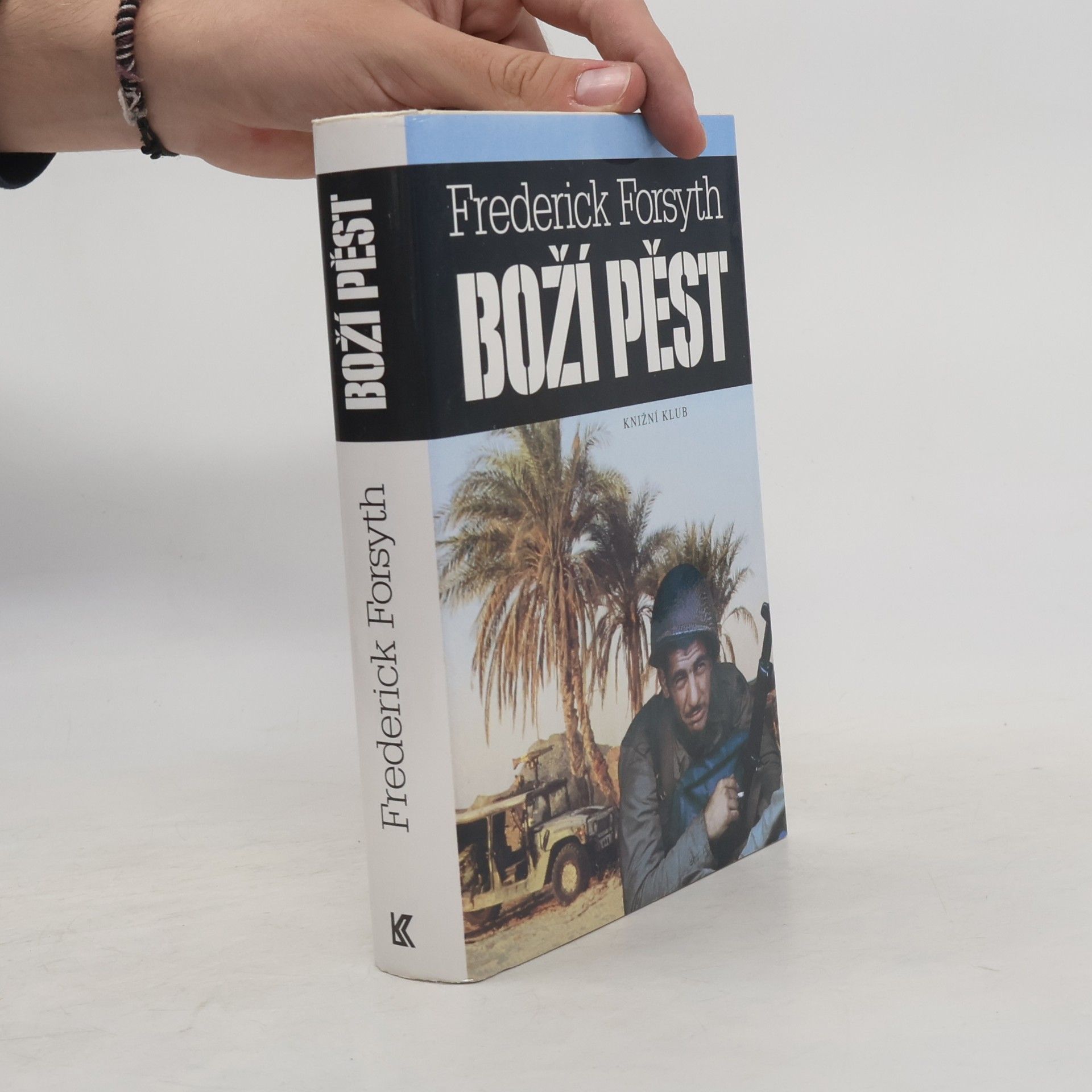 Frederick Forsyth Boží pěst