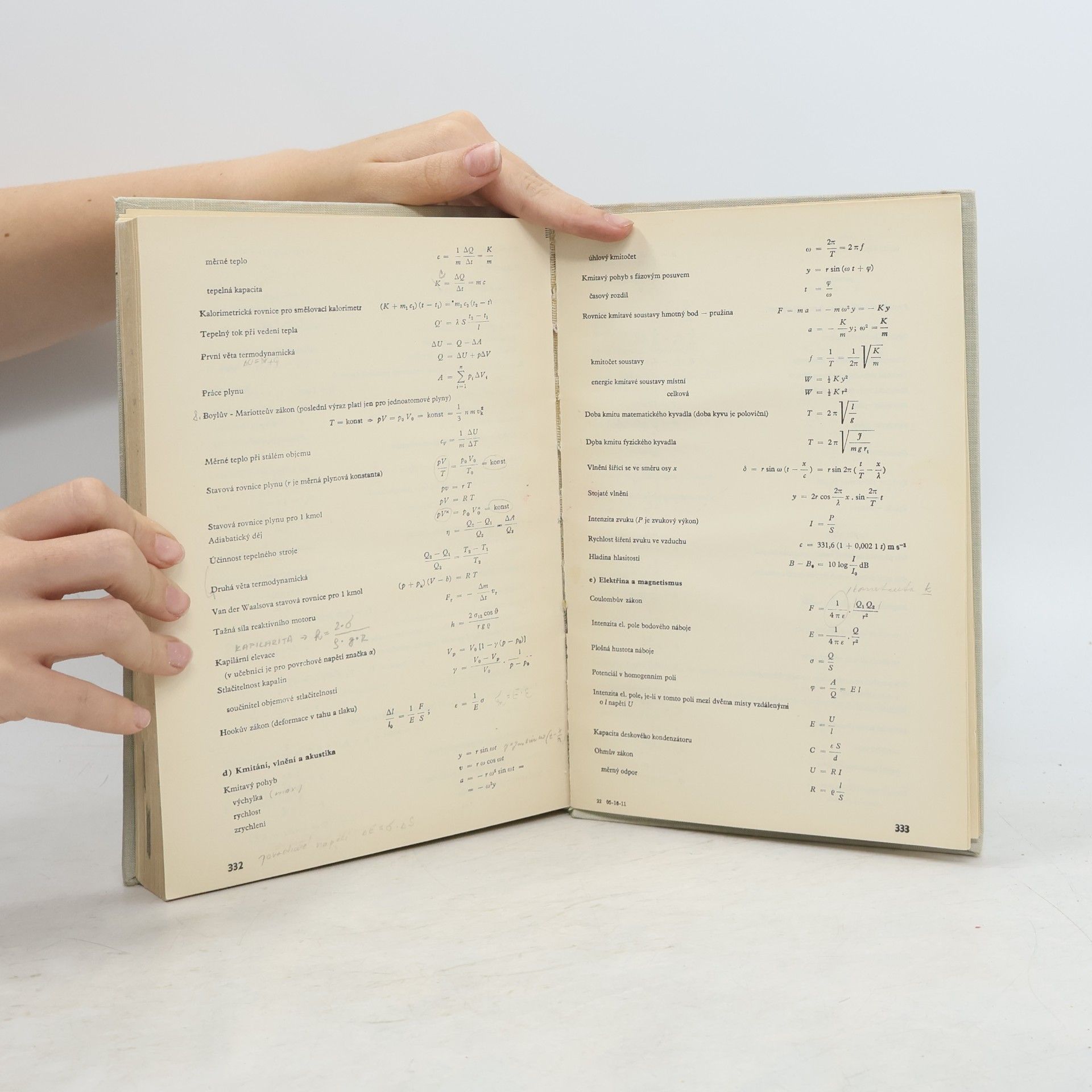 Jiří Mikulčák Matematické, fyzikální a chemické tabulky pro střední školy