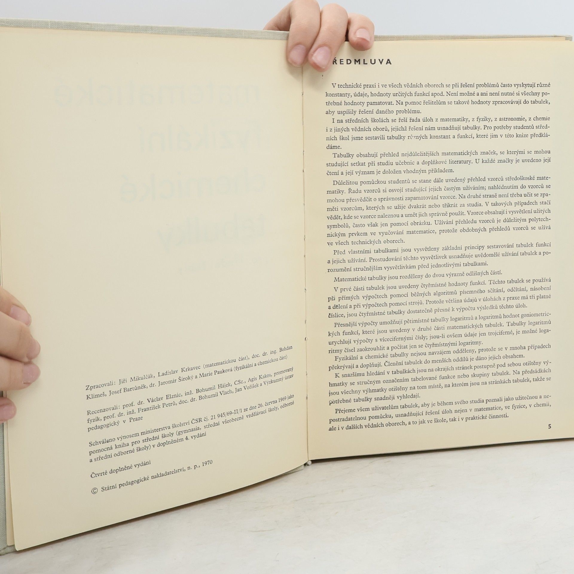Jiří Mikulčák Matematické, fyzikální a chemické tabulky pro střední školy