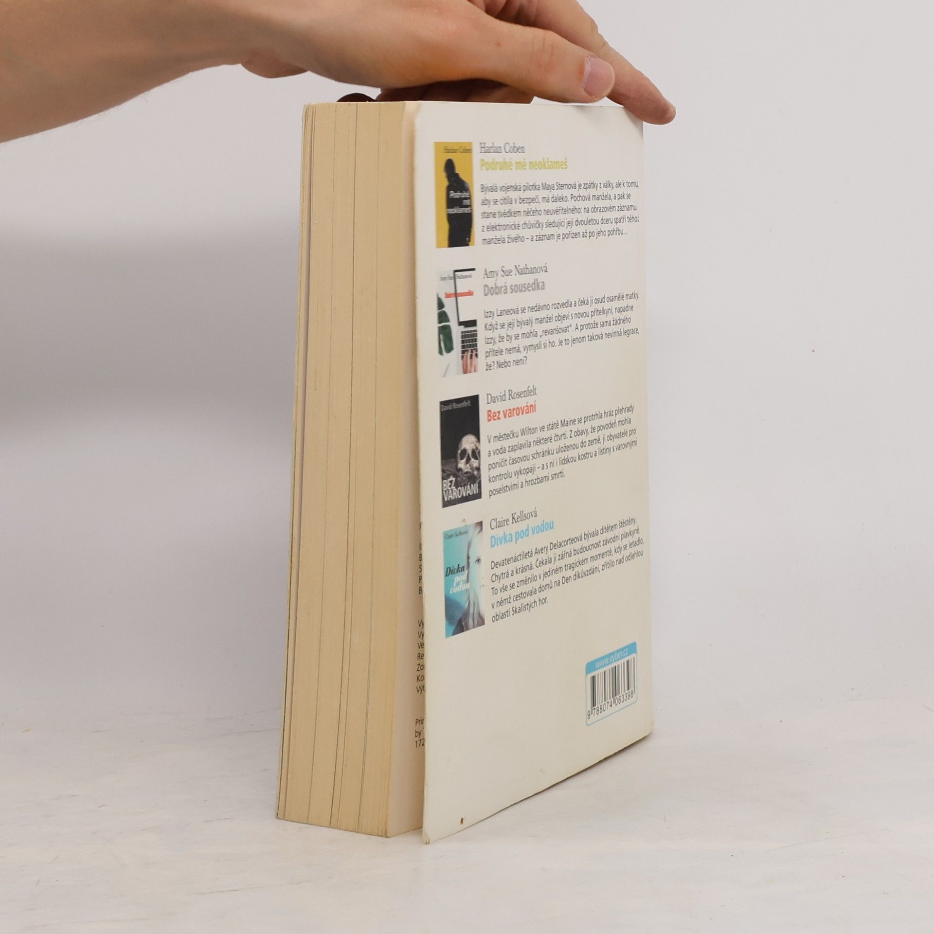Harlan Coben Podruhé mě neoklameš / Dobrá sousedka / Bez varování / Dívka pod vodou