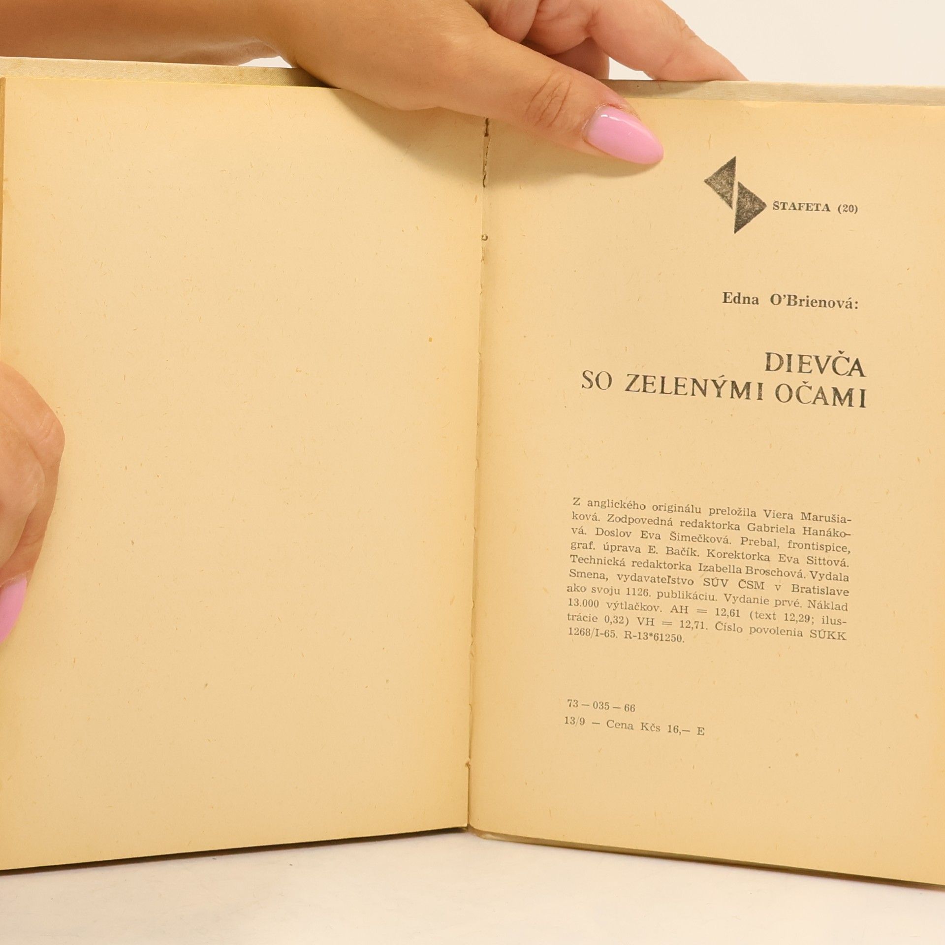 Edna O. Brien Dievča so zelenými očami