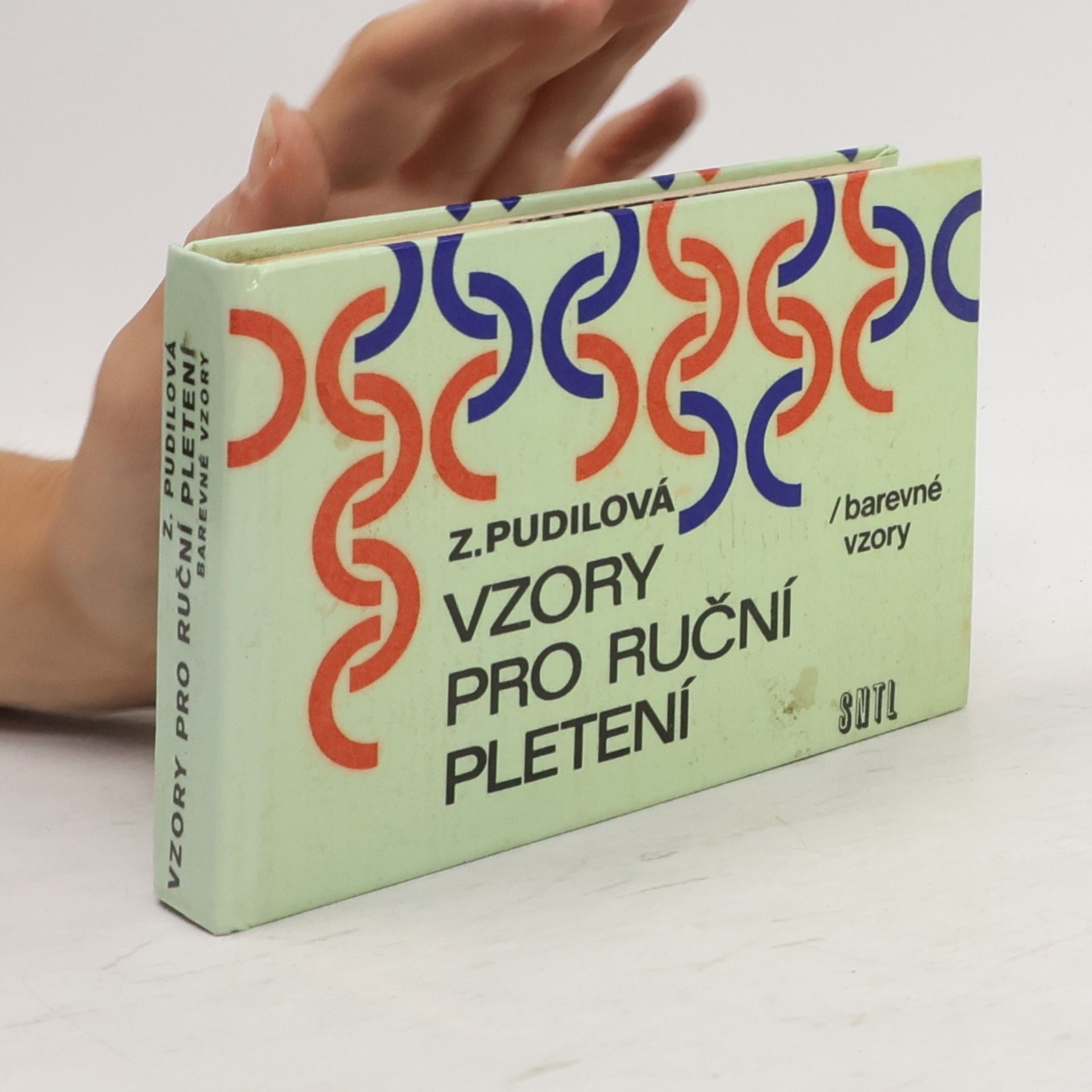 Z. Pudilová Vzory pro ruční pletení. Barevné vzory
