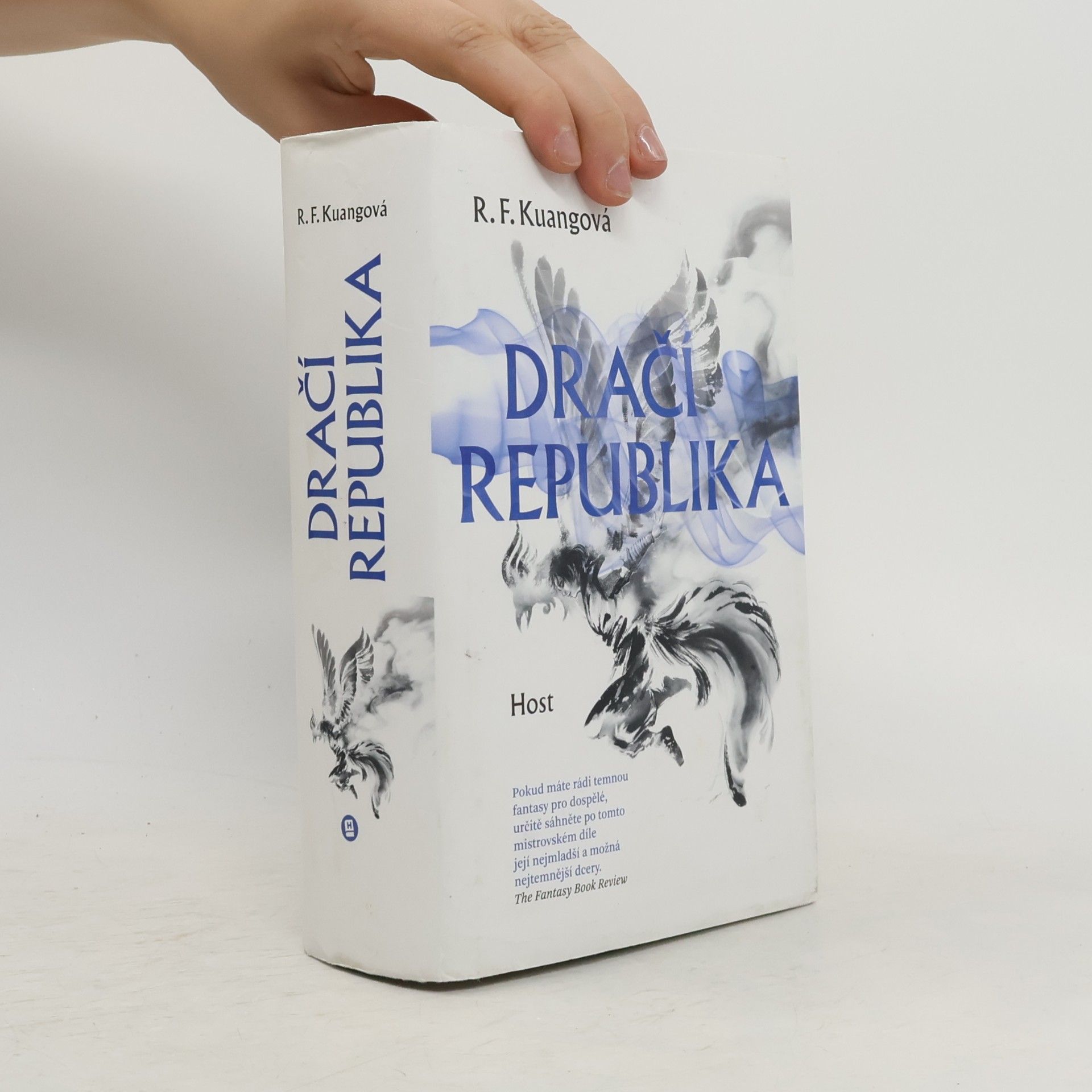 Rebecca Kuang Dračí republika