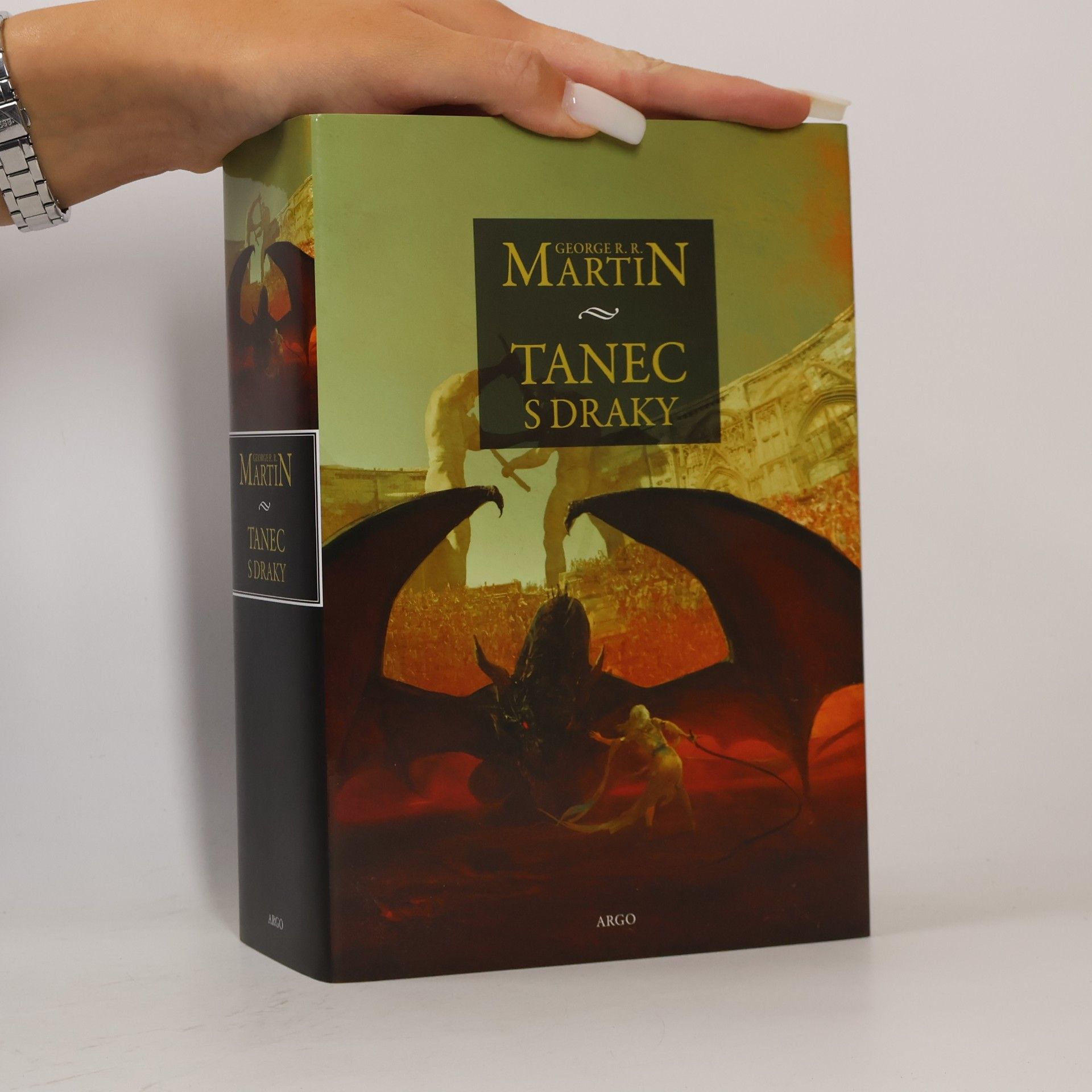George R. R. Martin Tanec s draky