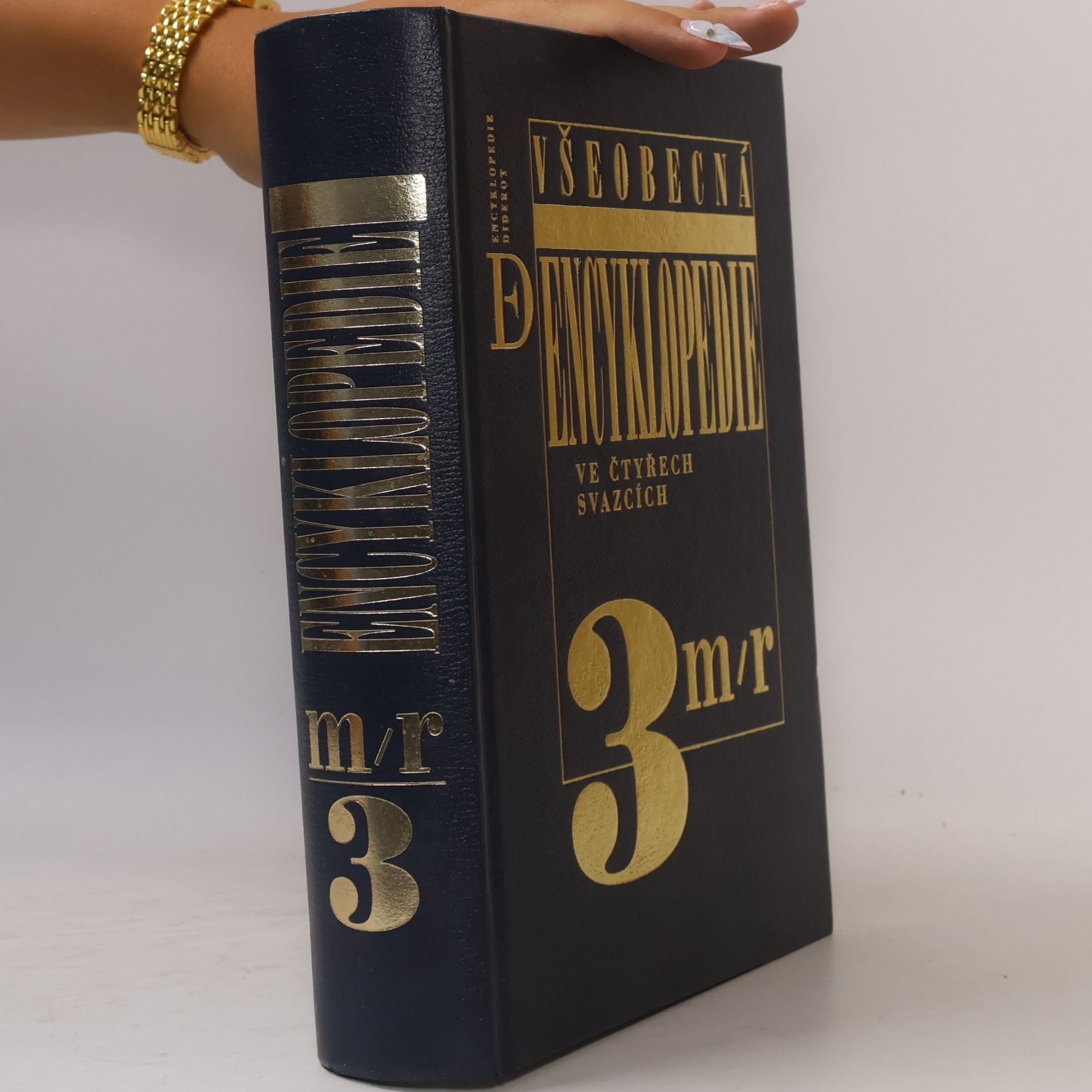 Various authors Všeobecná encyklopedie ve čtyřech svazcích. Díl 3, M-R