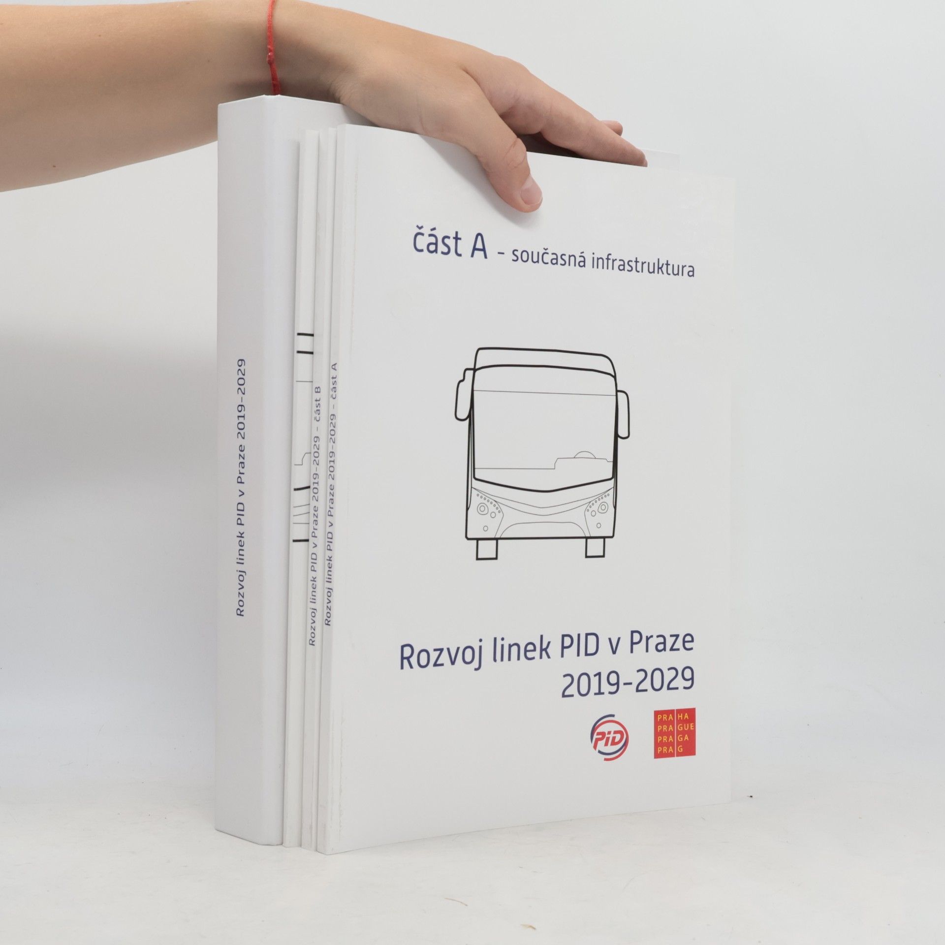 Various authors Rozvoj linek PID v Praze 2019-2029