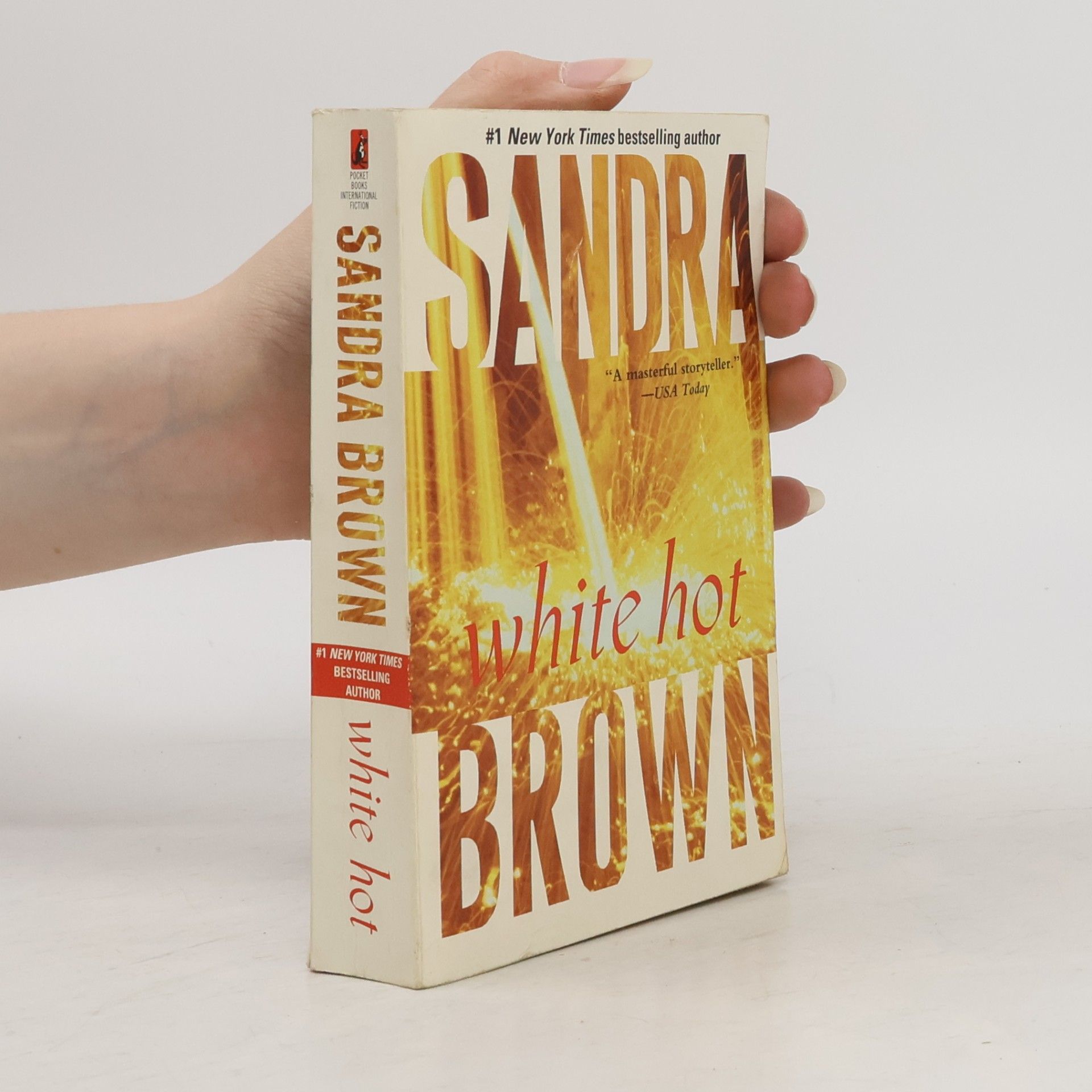 Sandra Brown White Hot