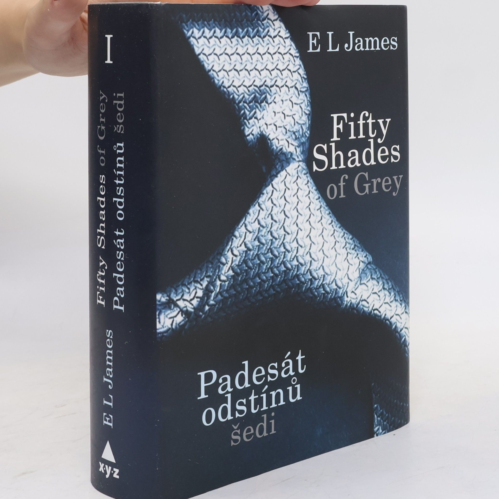 E. L. James Padesát odstínů šedi