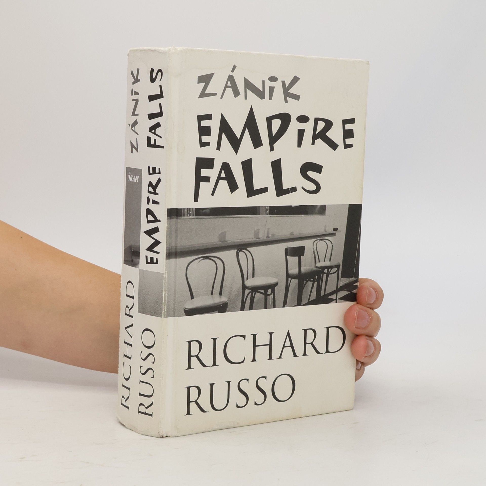 Richard Russo Zánik Empire Falls