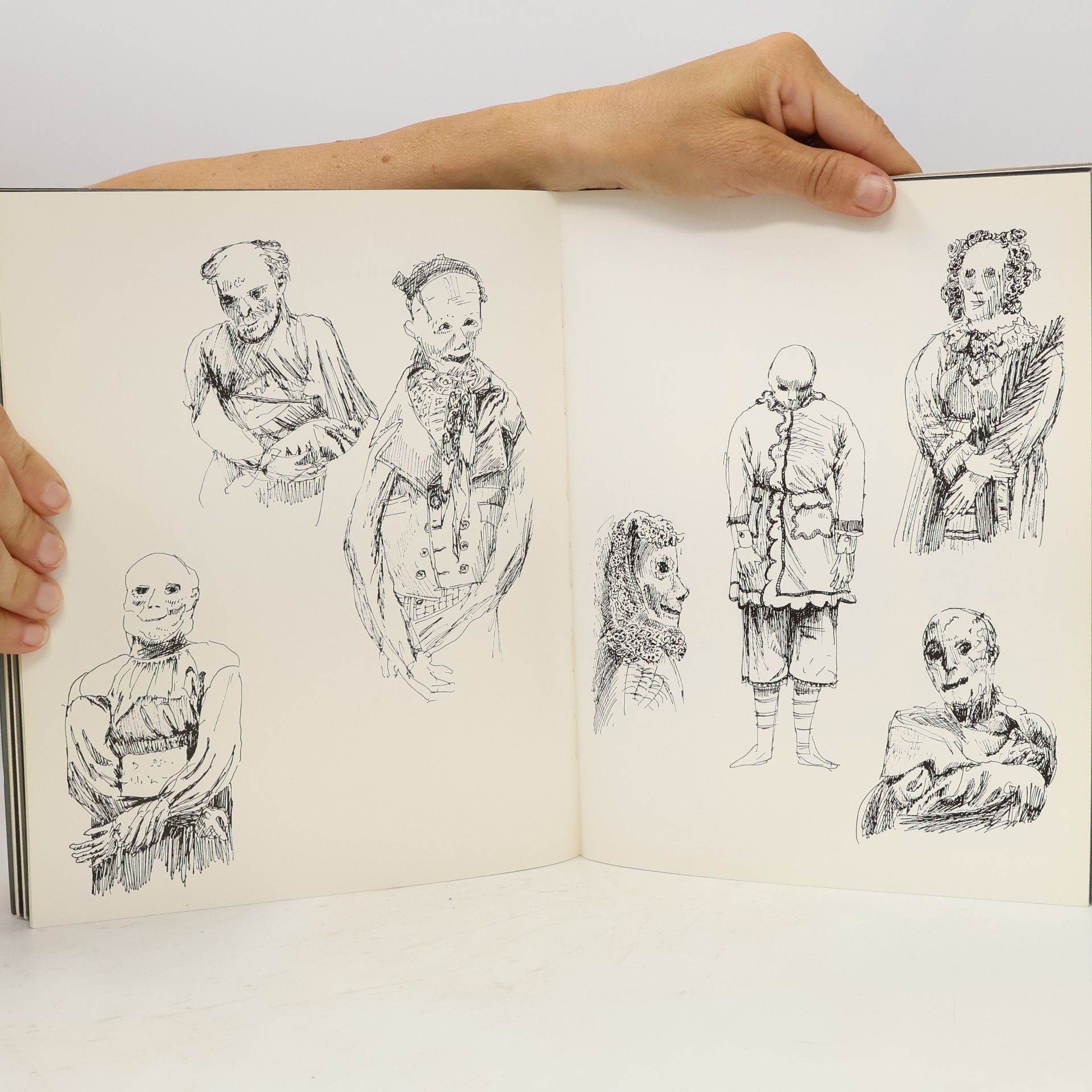 Werner Strub Masques pour un théâtre imaginaire