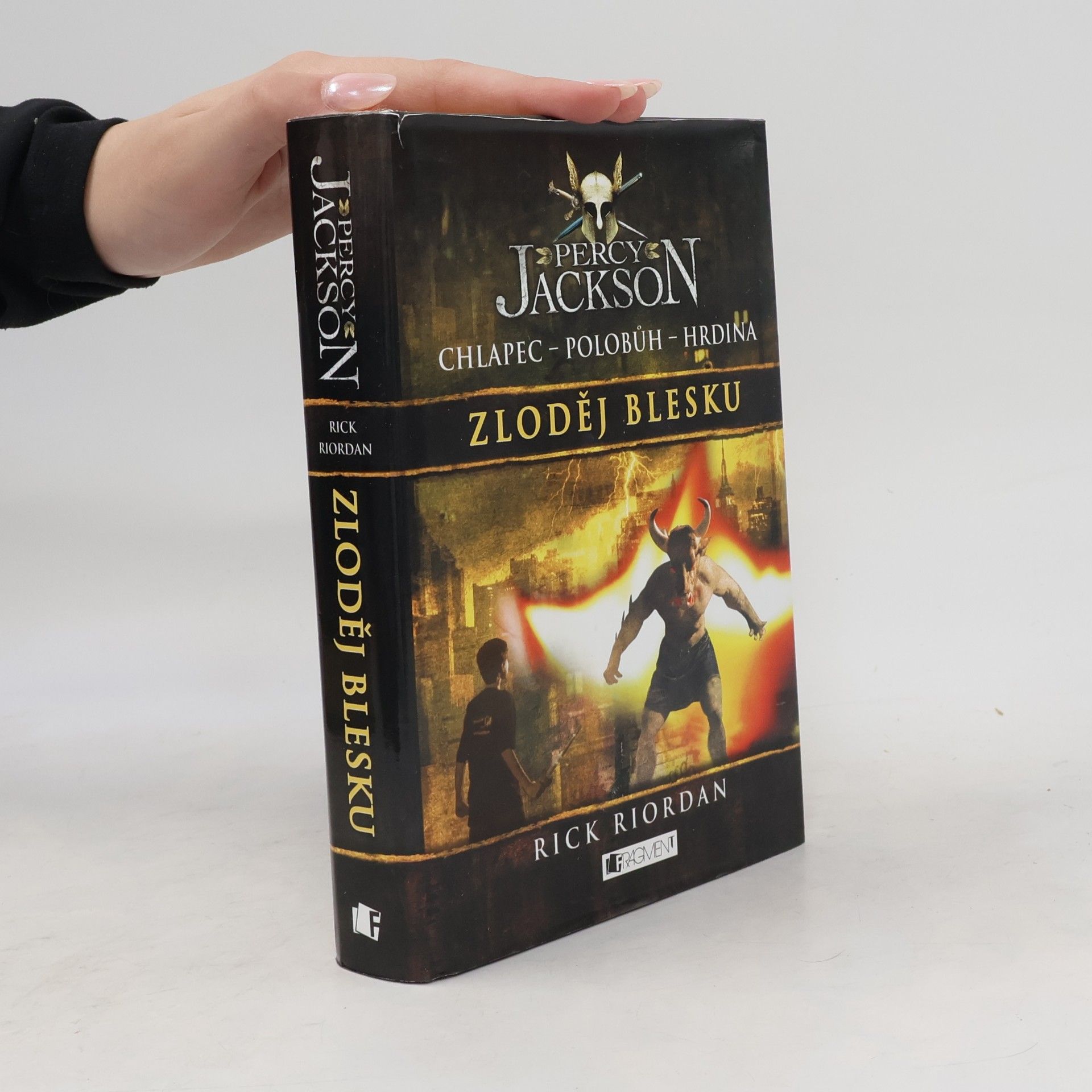 Rick Riordan Percy Jackson. Zloděj blesku