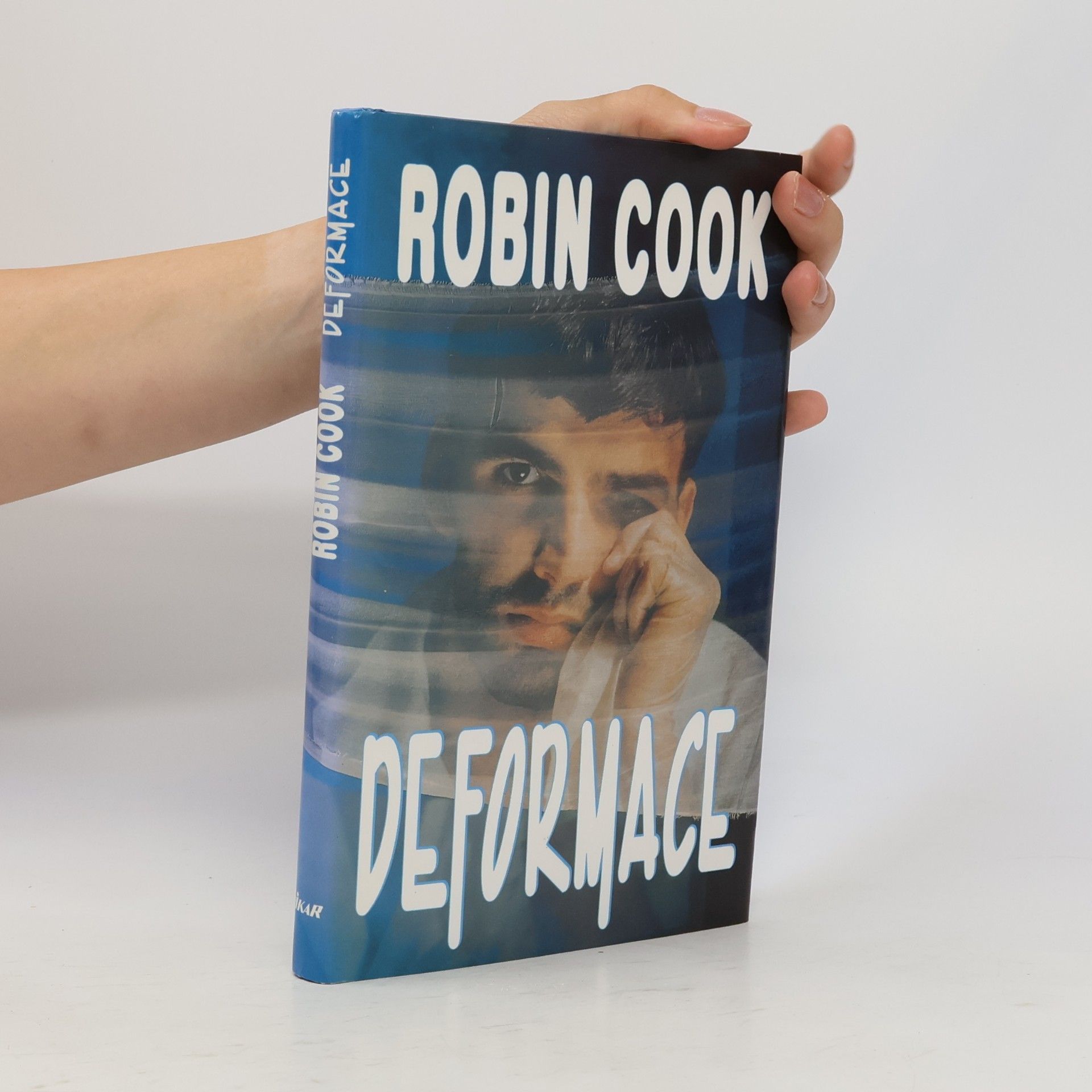Robin Cook Deformace