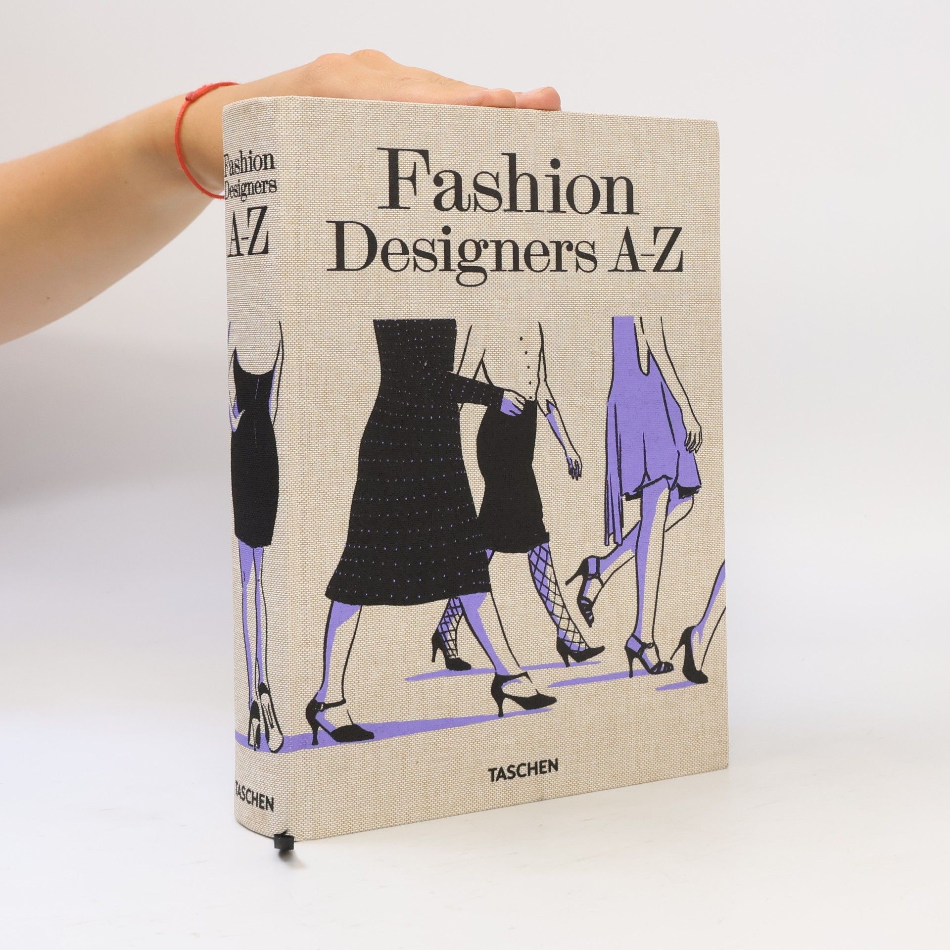 Valerie Steele Fashion designers A-Z