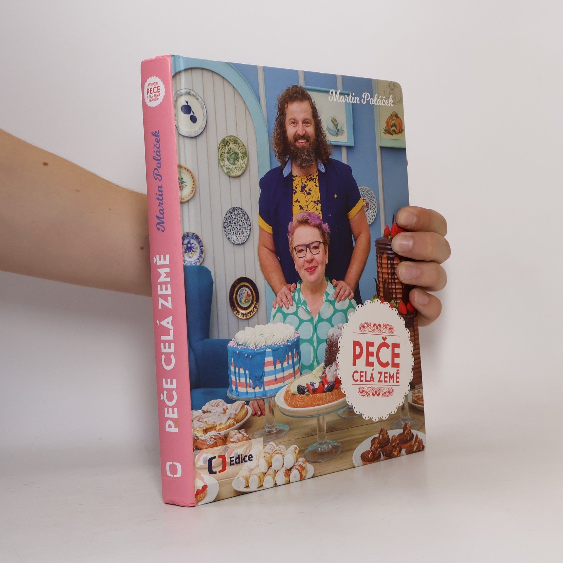 Martin Poláček Peče celá země