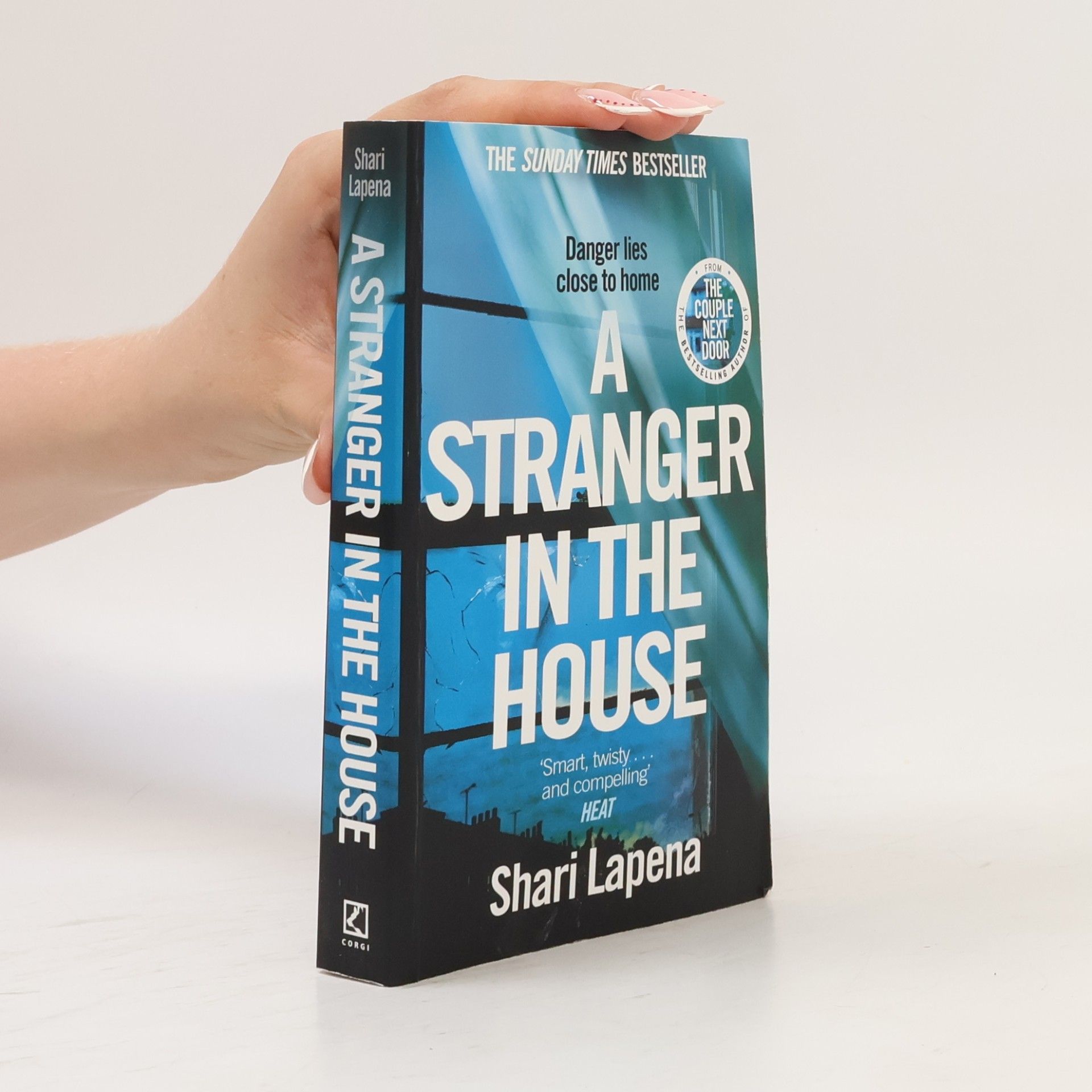 Shari Lapena A Stranger in the House